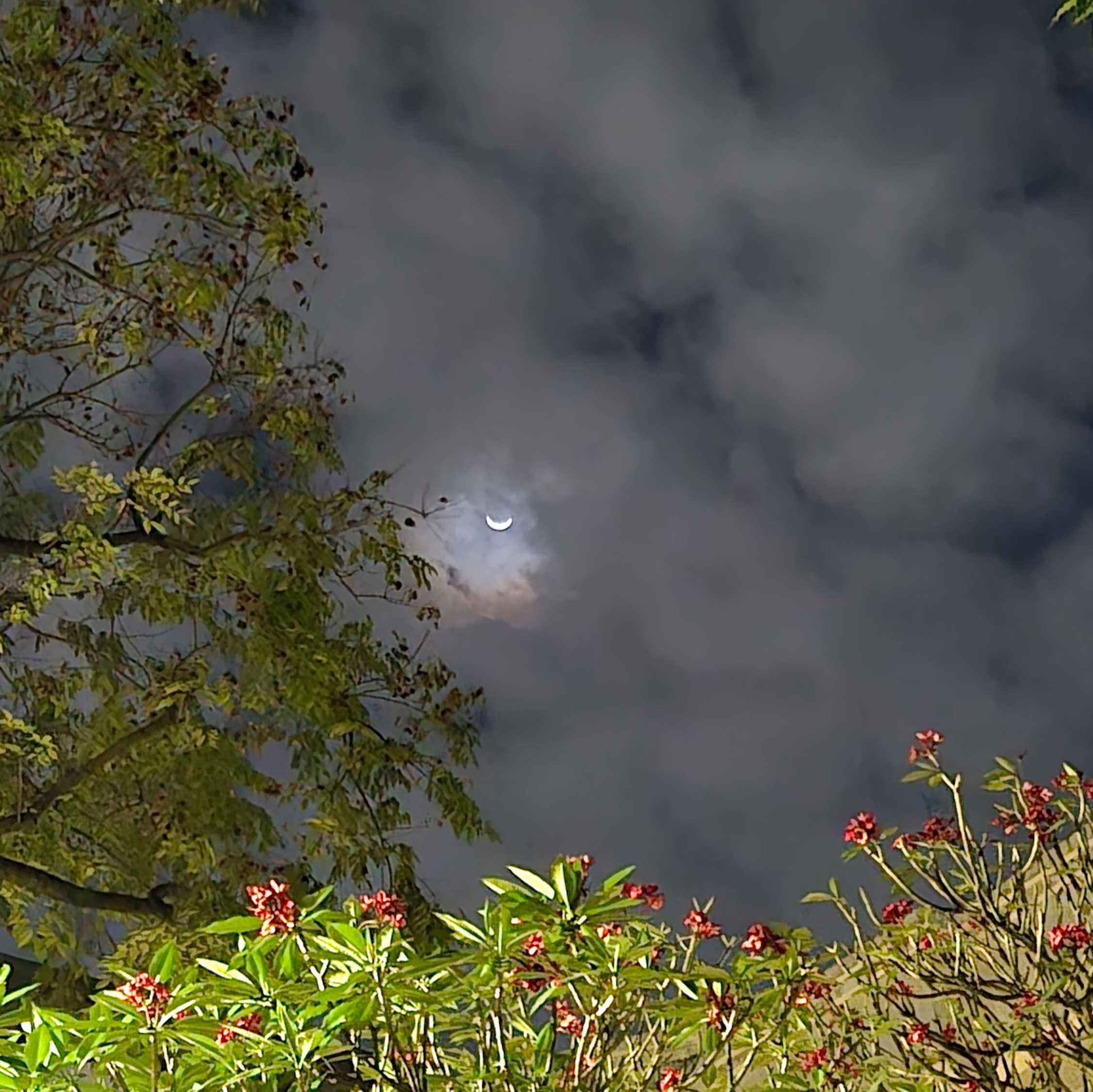 The Moon over San Juan City, Philippines — waxing crescent, Lunar Day 6