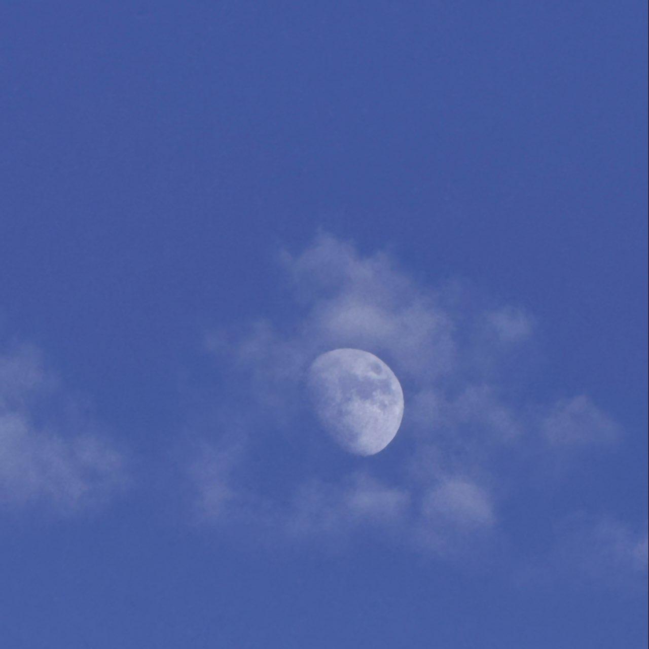 The Moon over El Paso, United States — waxing gibbous, Lunar Day 12