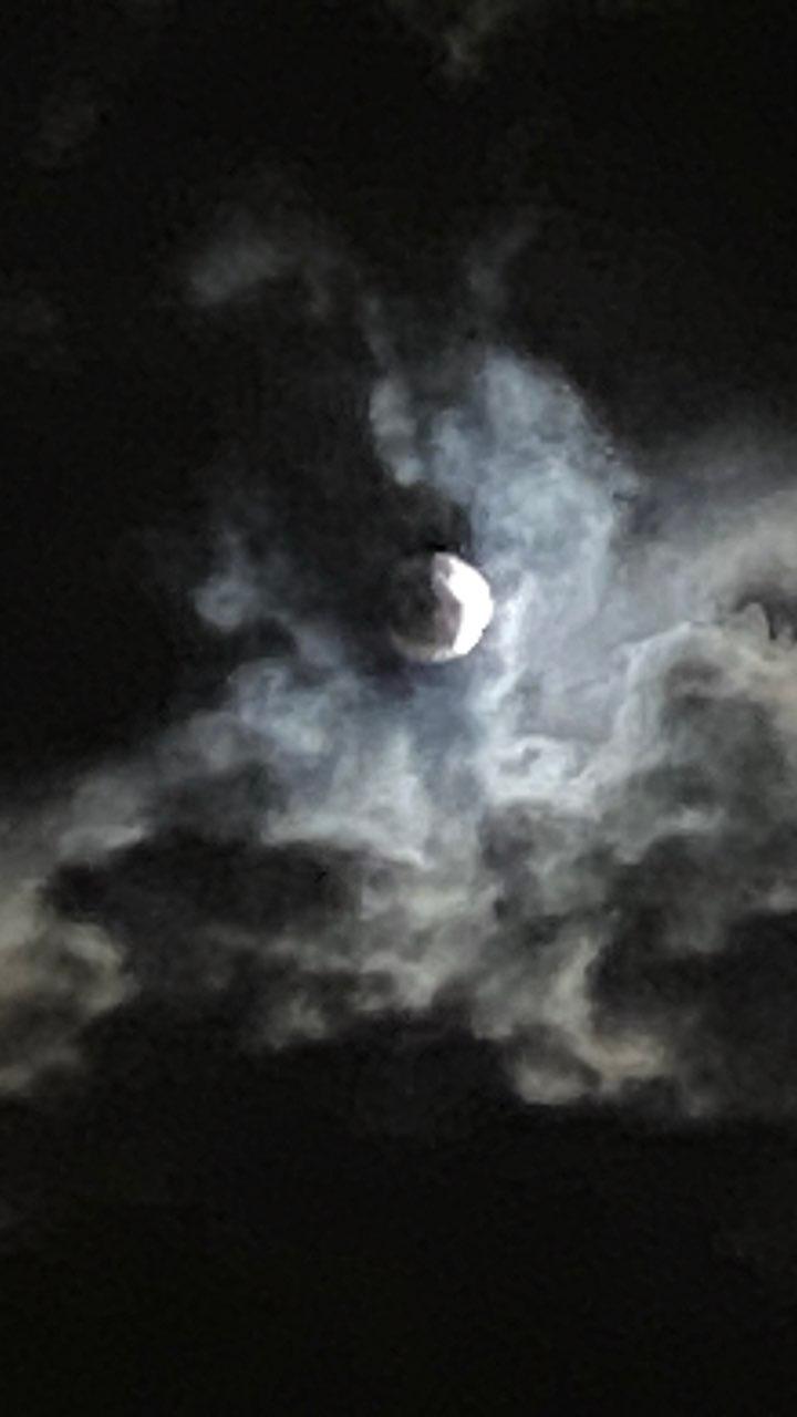 The Moon over Savigny-le-Temple, France — full moon, Lunar Day 15