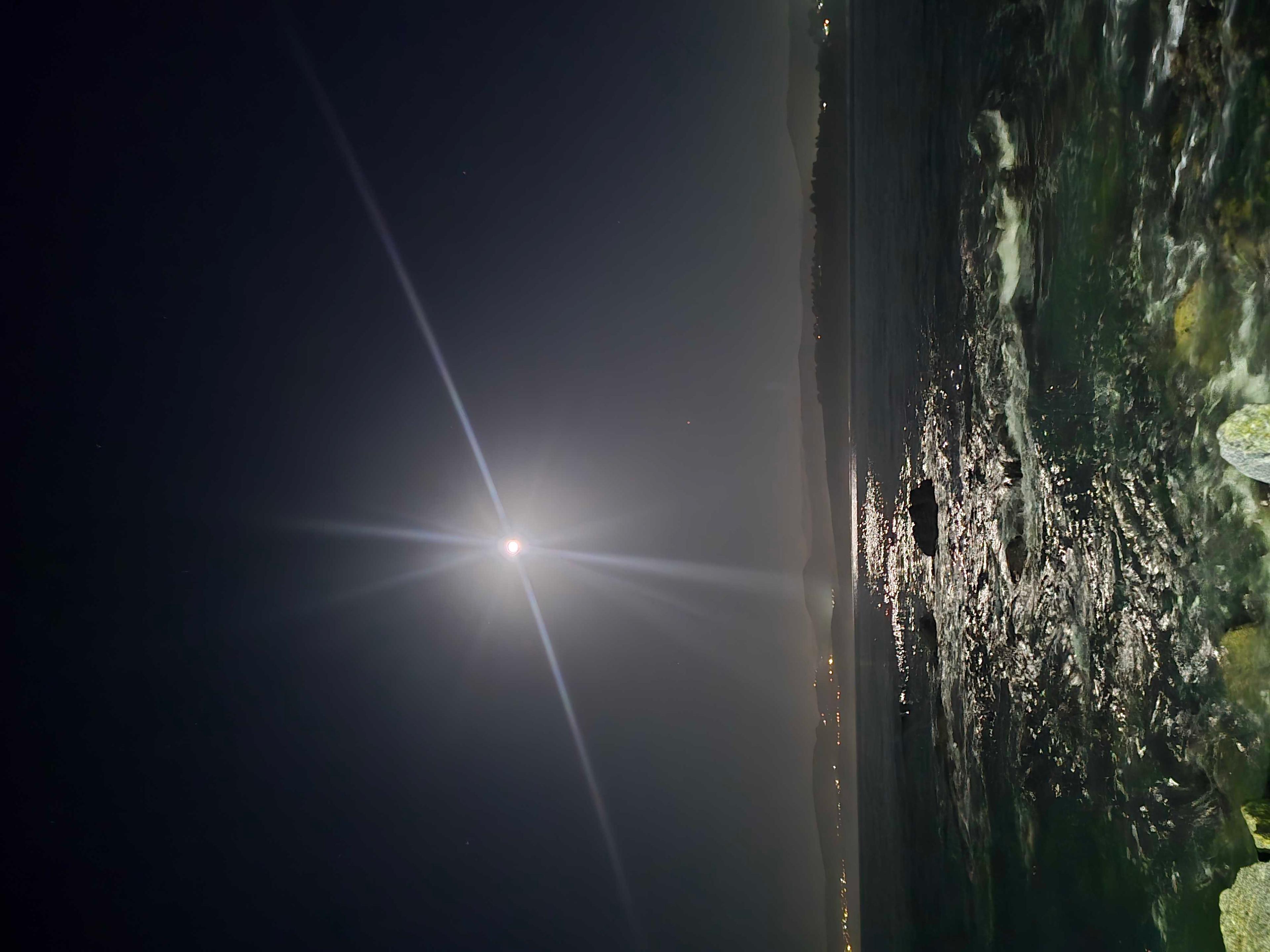 The Moon over Englewood, Estados Unidos — waning gibbous, Lunar Day 18