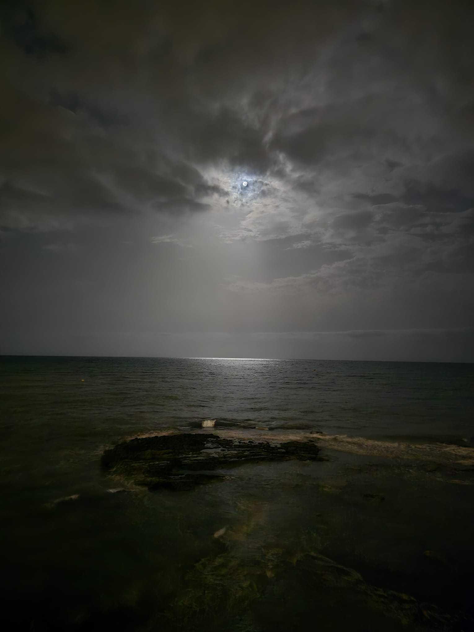 The Moon over United Kingdom — full moon, Lunar Day 15