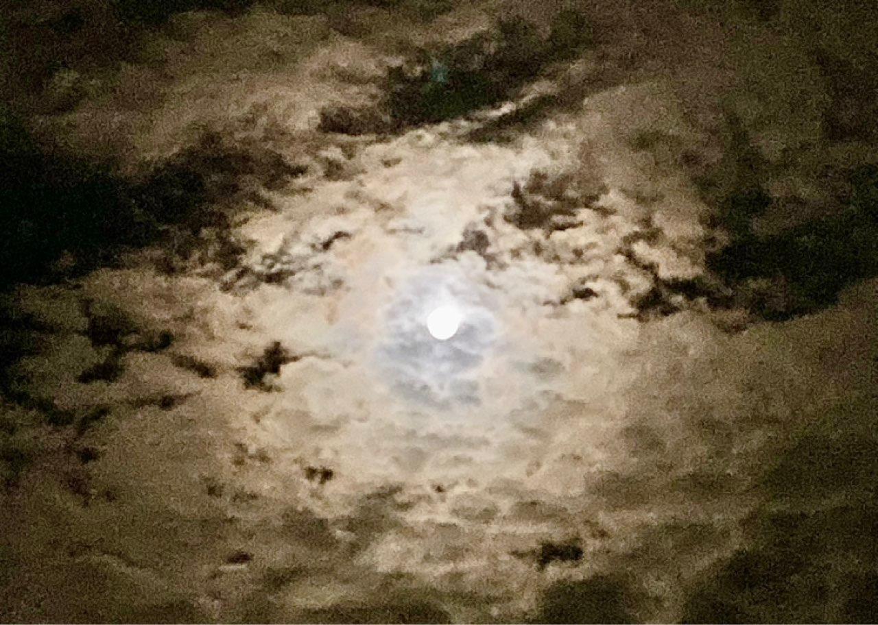 The Moon over Randburg, South Africa — full moon, Lunar Day 16