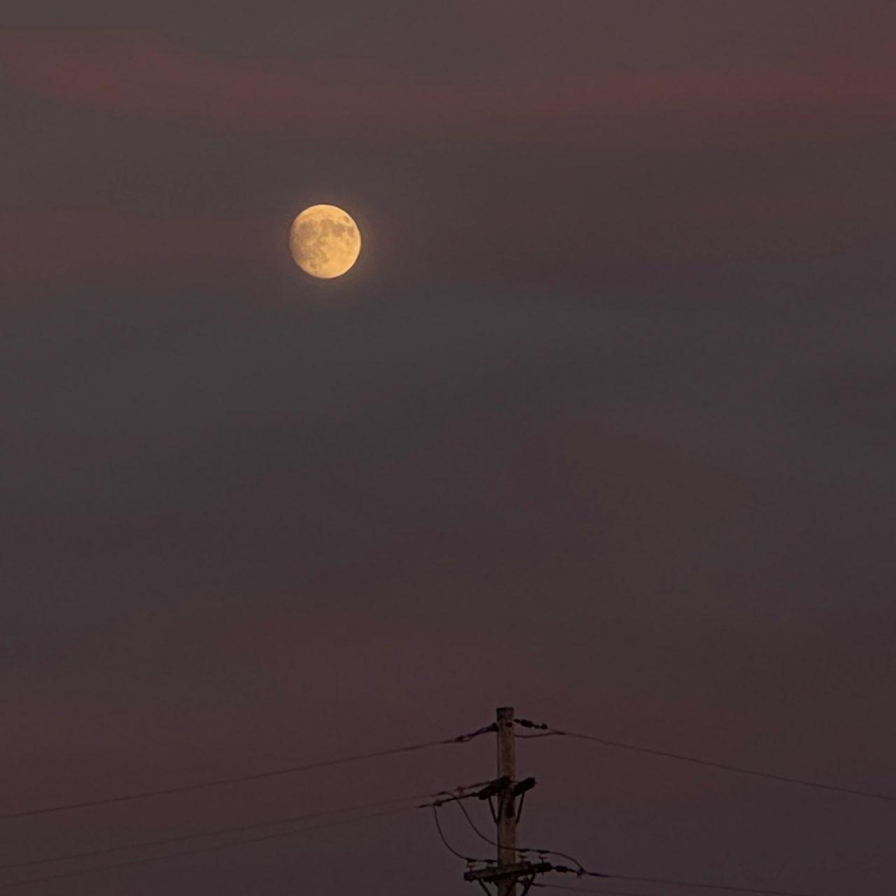 The Moon over Beachwood, United States — waxing gibbous, Lunar Day 14