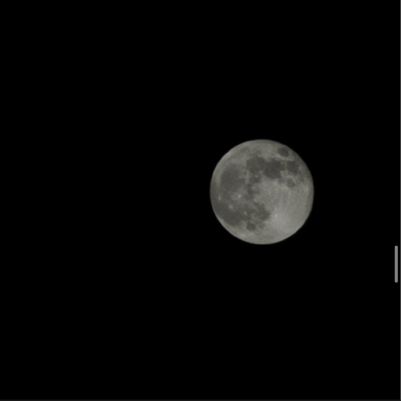 The Moon over Tijuana, México — waning gibbous, Lunar Day 17