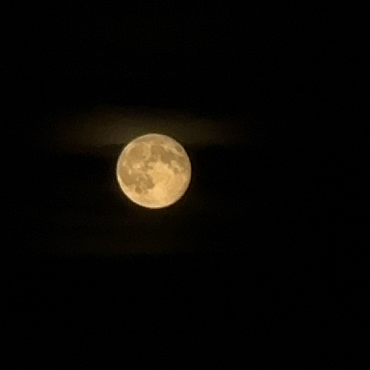 The Moon over Ganderkesee, Deutschland — full moon, Lunar Day 17