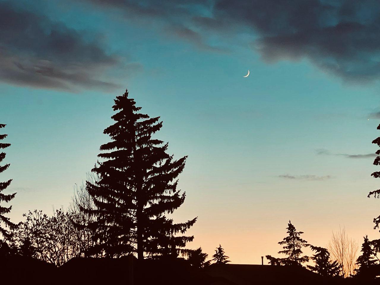 The Moon over Airdrie, Canada — waxing crescent, Lunar Day 3