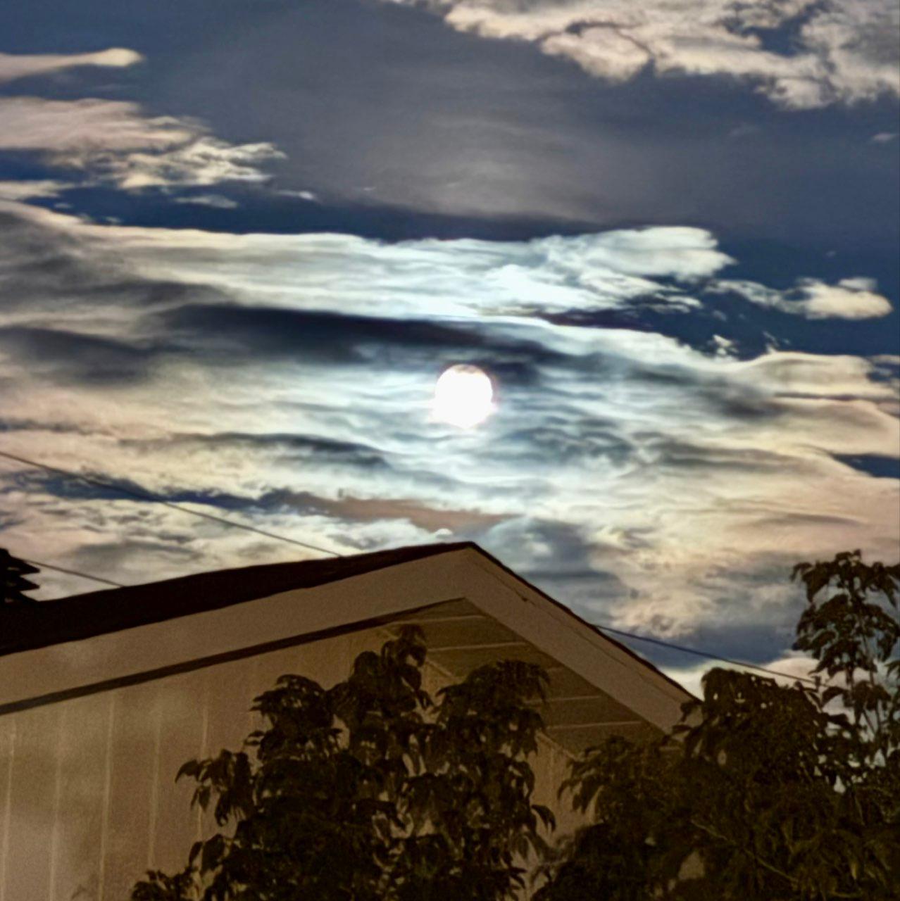 The Moon over Timmins, Canada — full moon, Lunar Day 15