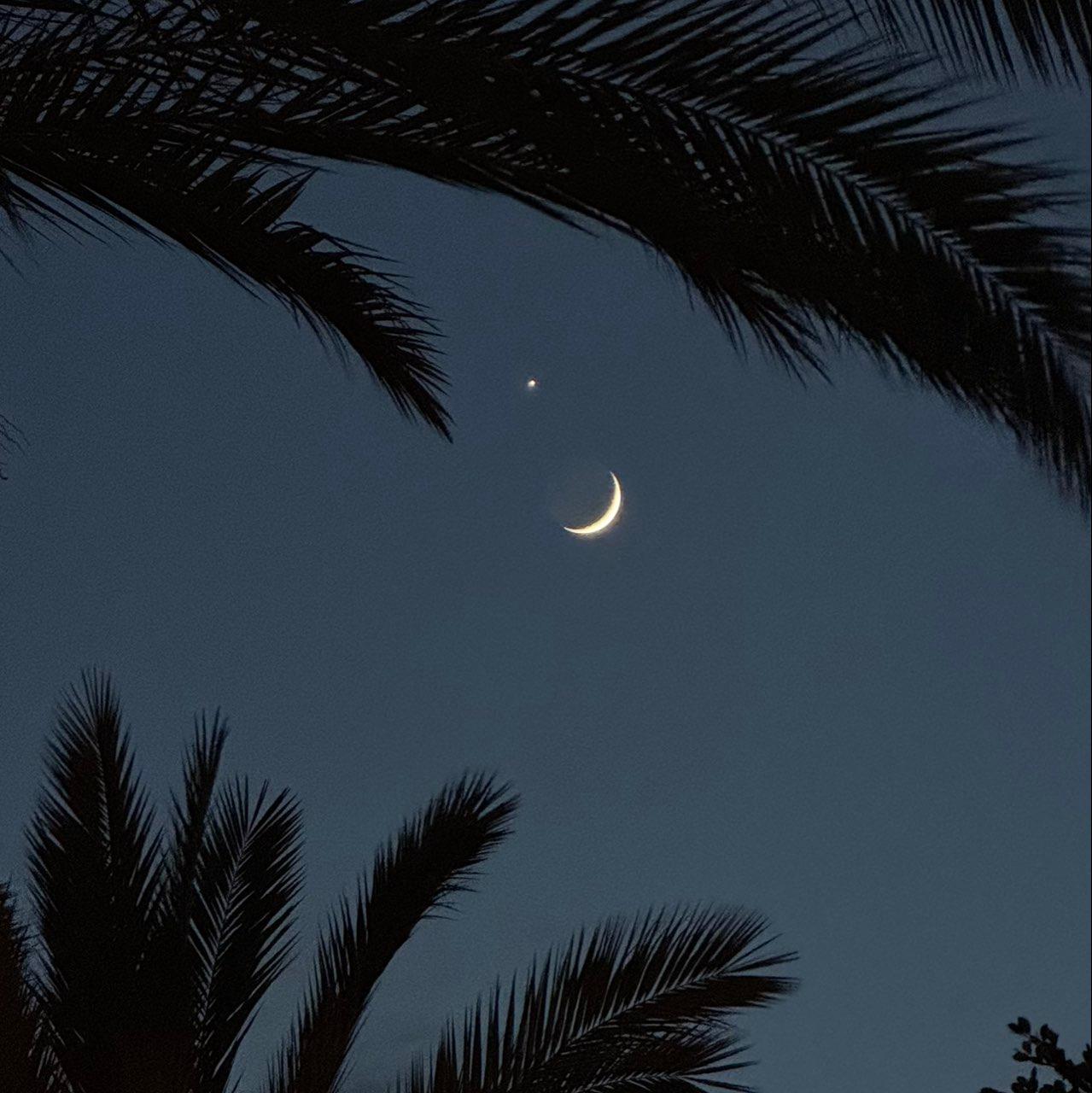 The Moon over Вильяхойоса, Испания — waxing crescent, Lunar Day 4