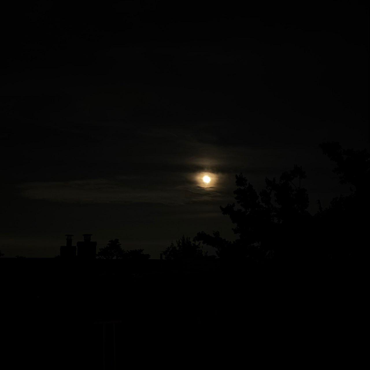 The Moon over New York, United States — full moon, Lunar Day 17