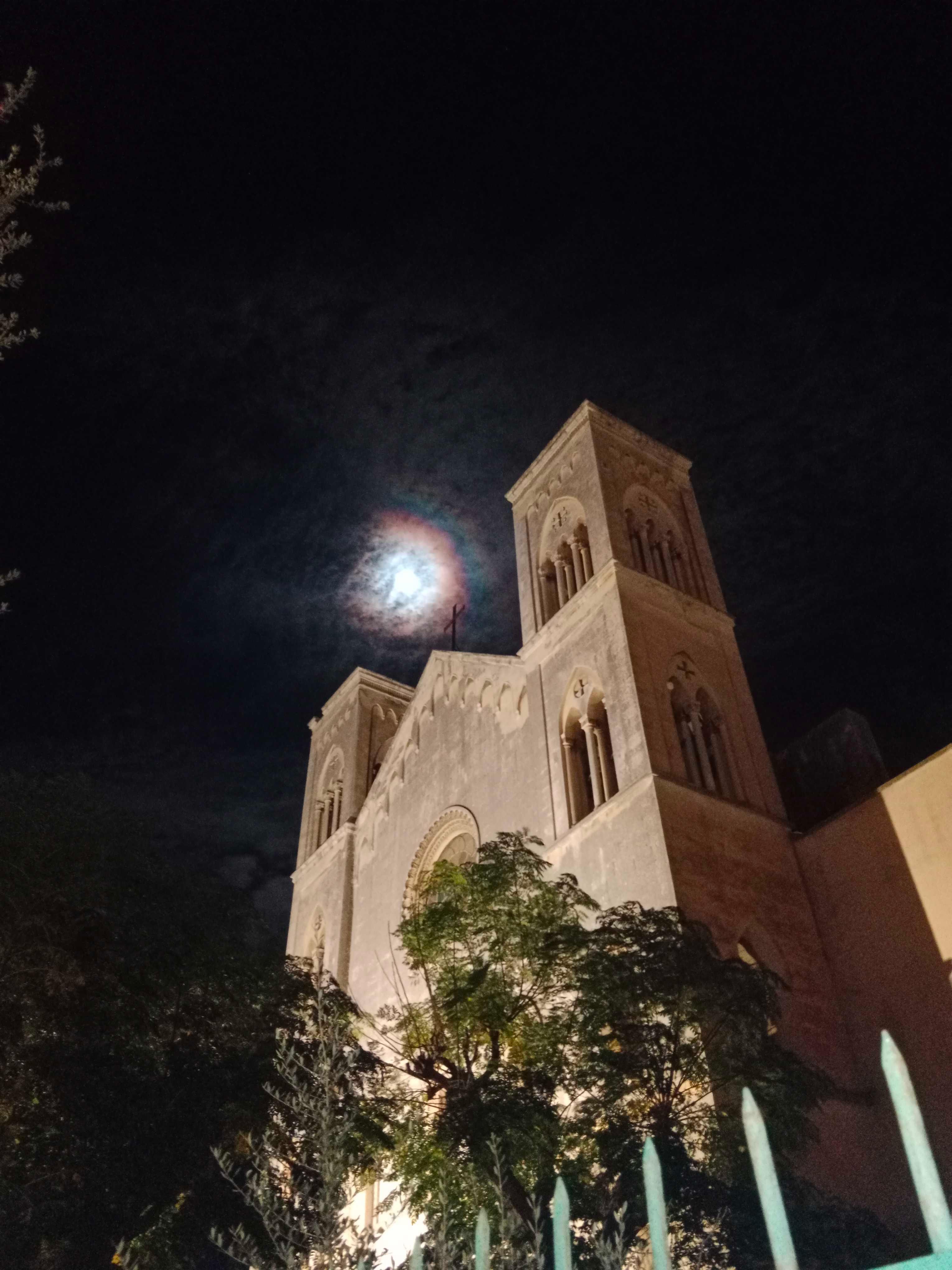 The Moon over Lecce, Italia — full moon, Lunar Day 16