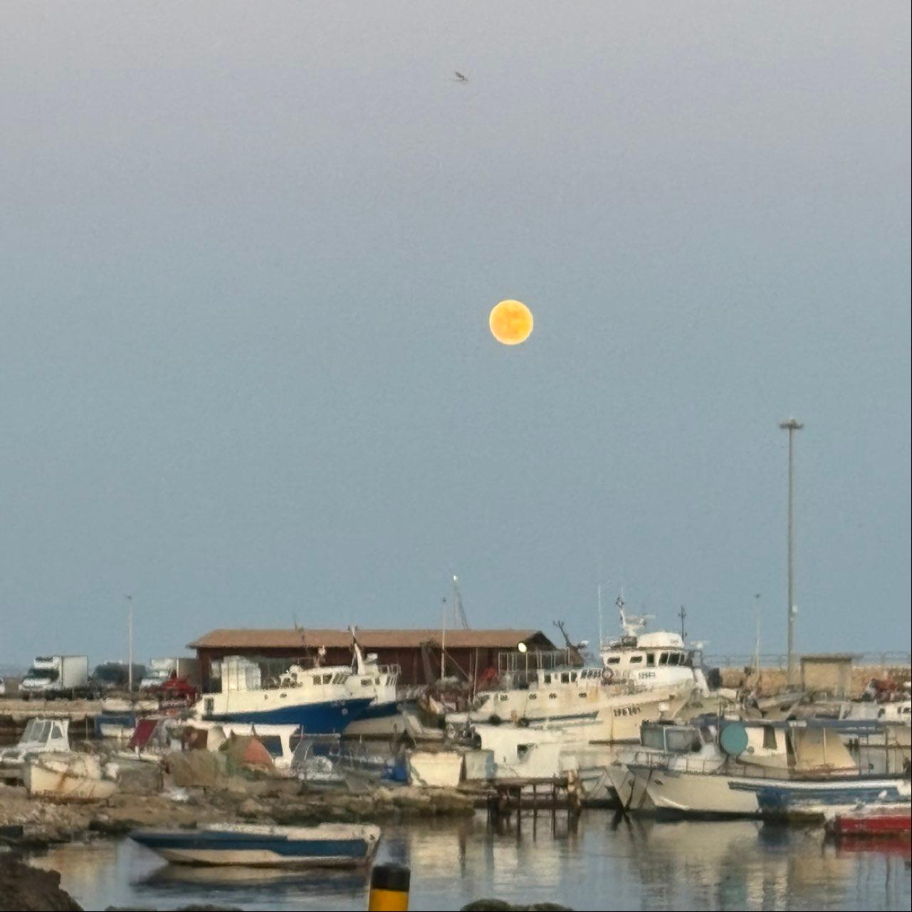 The Moon over Sciacca, Italia — full moon, Lunar Day 15