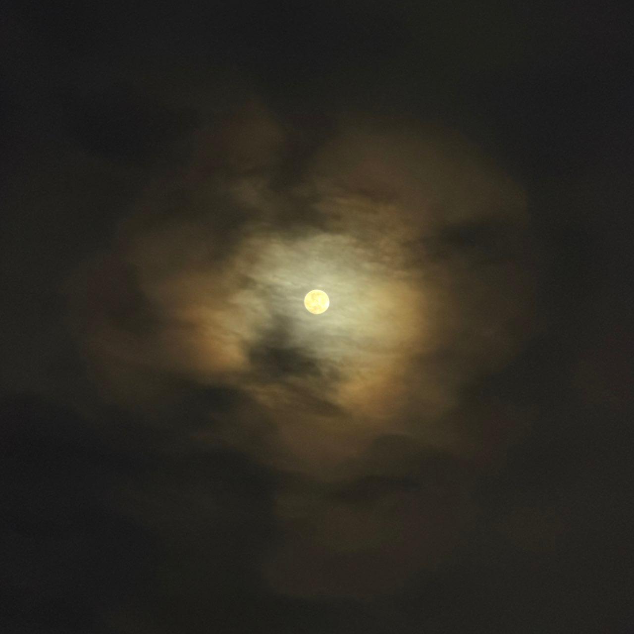 The Moon over Shortland, Australia — full moon, Lunar Day 17
