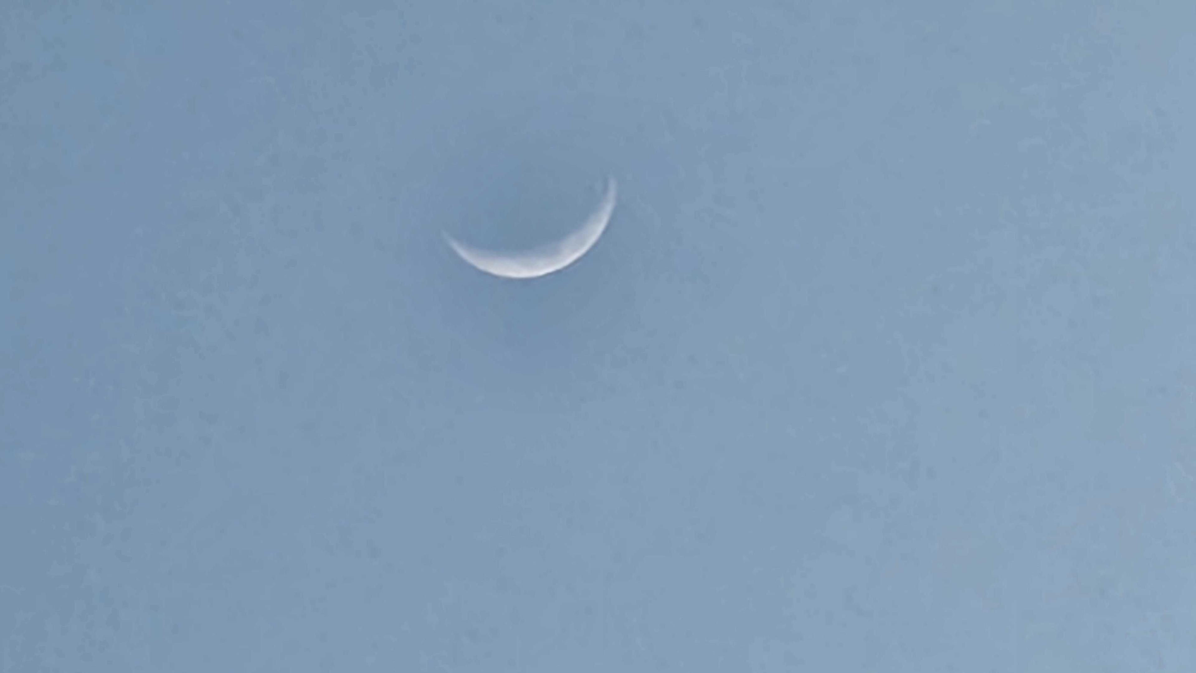 The Moon over Saint Kilda East, Australia — waxing crescent, Lunar Day 5