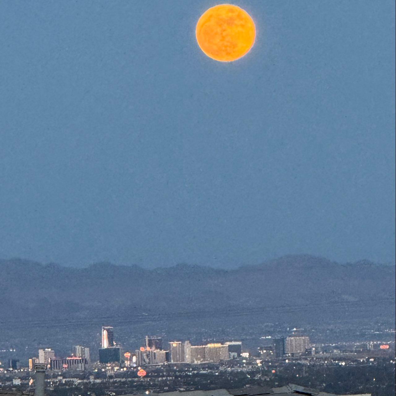 The Moon over Las Vegas, United States — full moon, Lunar Day 15