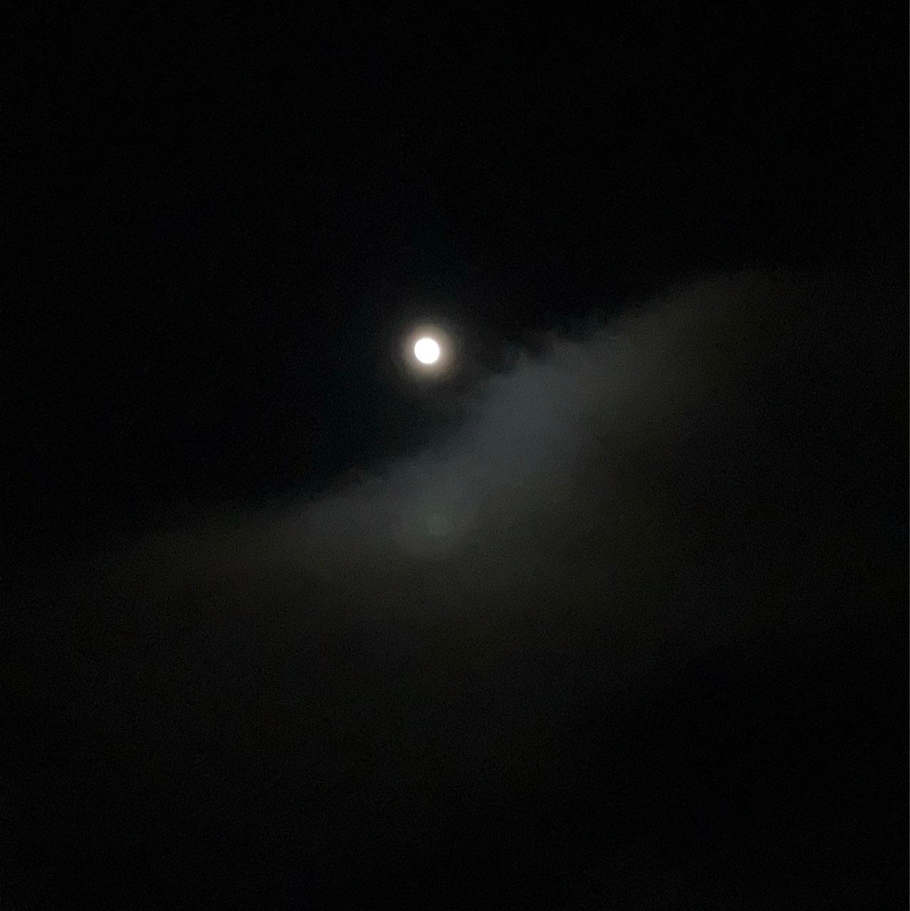 The Moon over Mühlhausen/Thüringen, Deutschland — waxing gibbous, Lunar Day 14