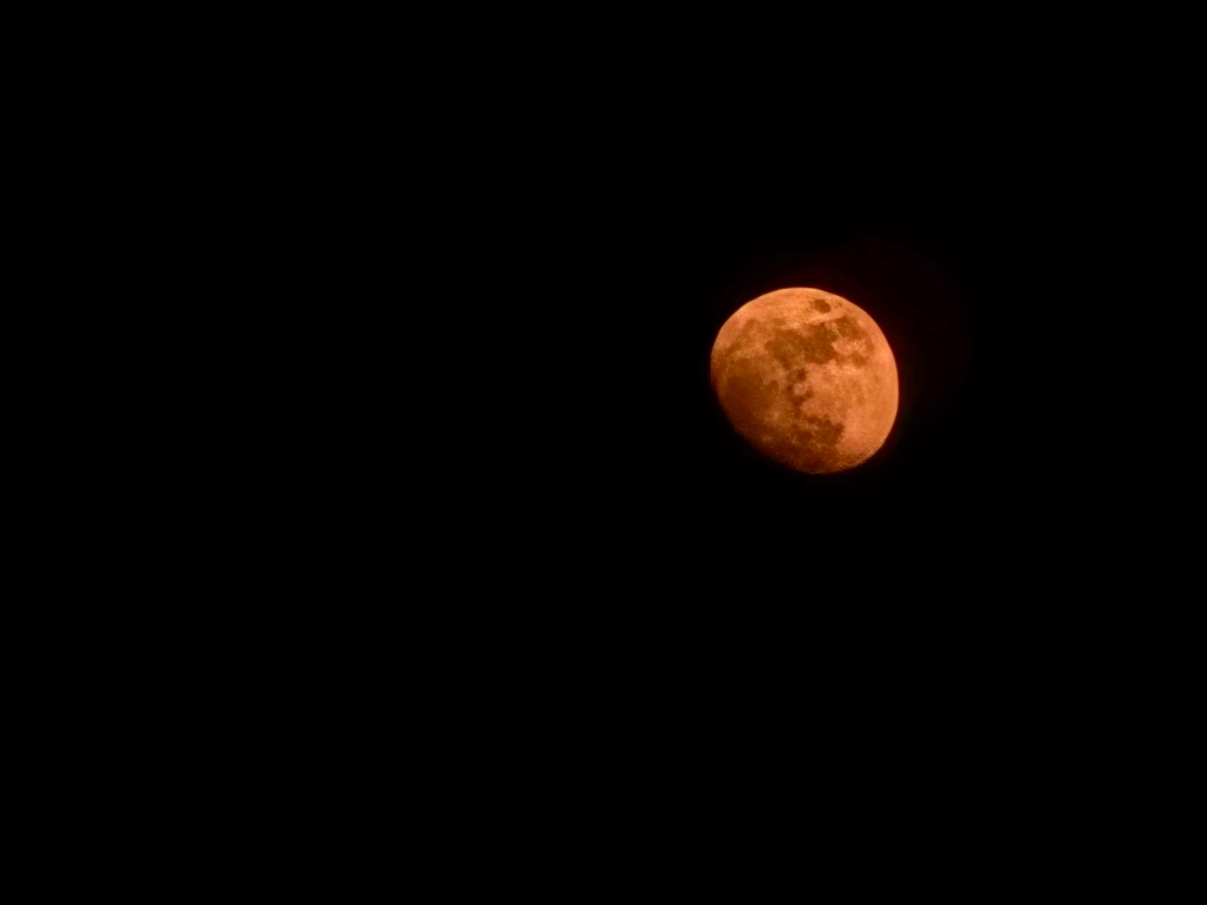 The Moon over Sarnia, Canada — waxing gibbous, Lunar Day 13