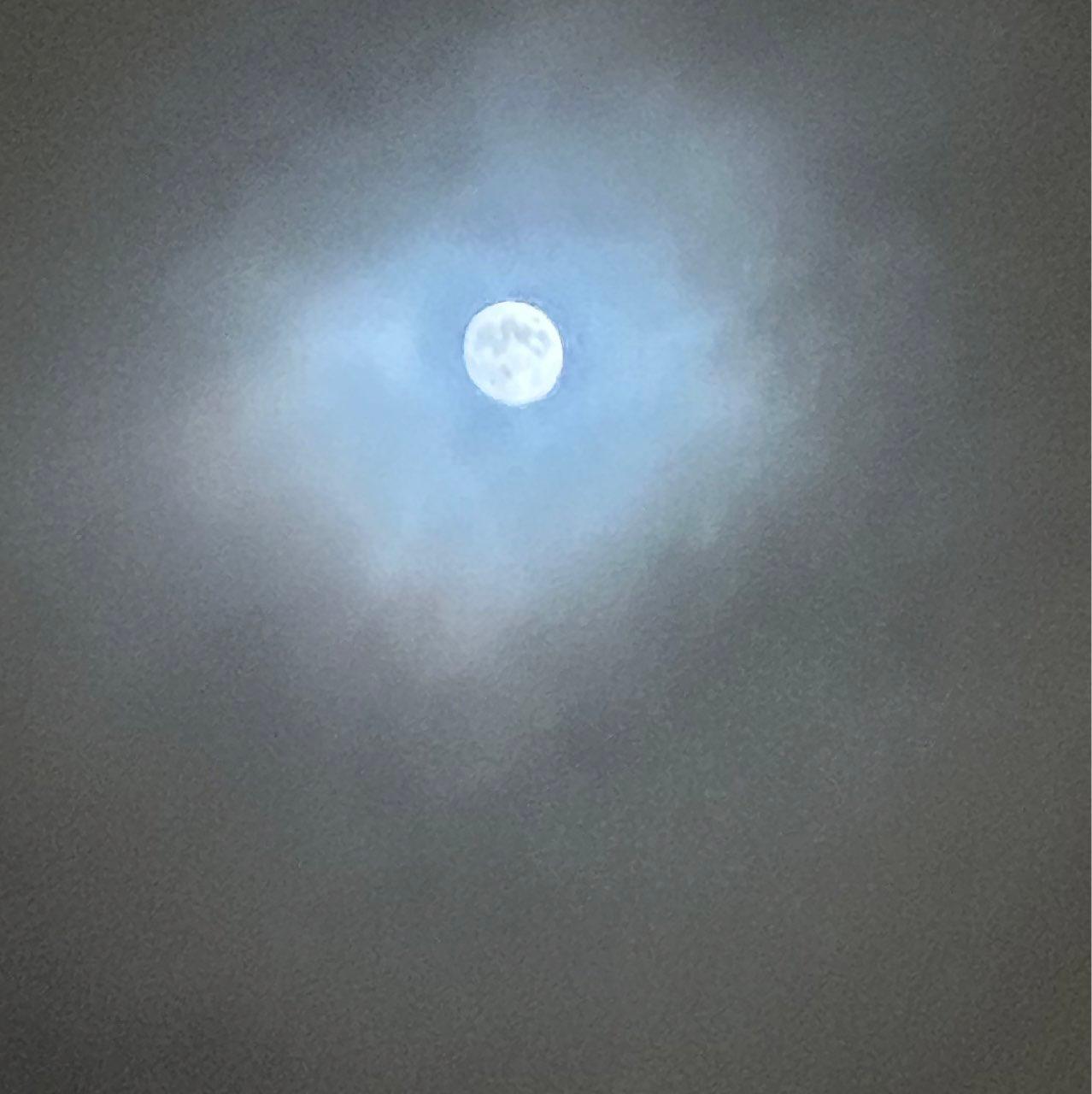 The Moon over Örebro, Sverige — full moon, Lunar Day 14