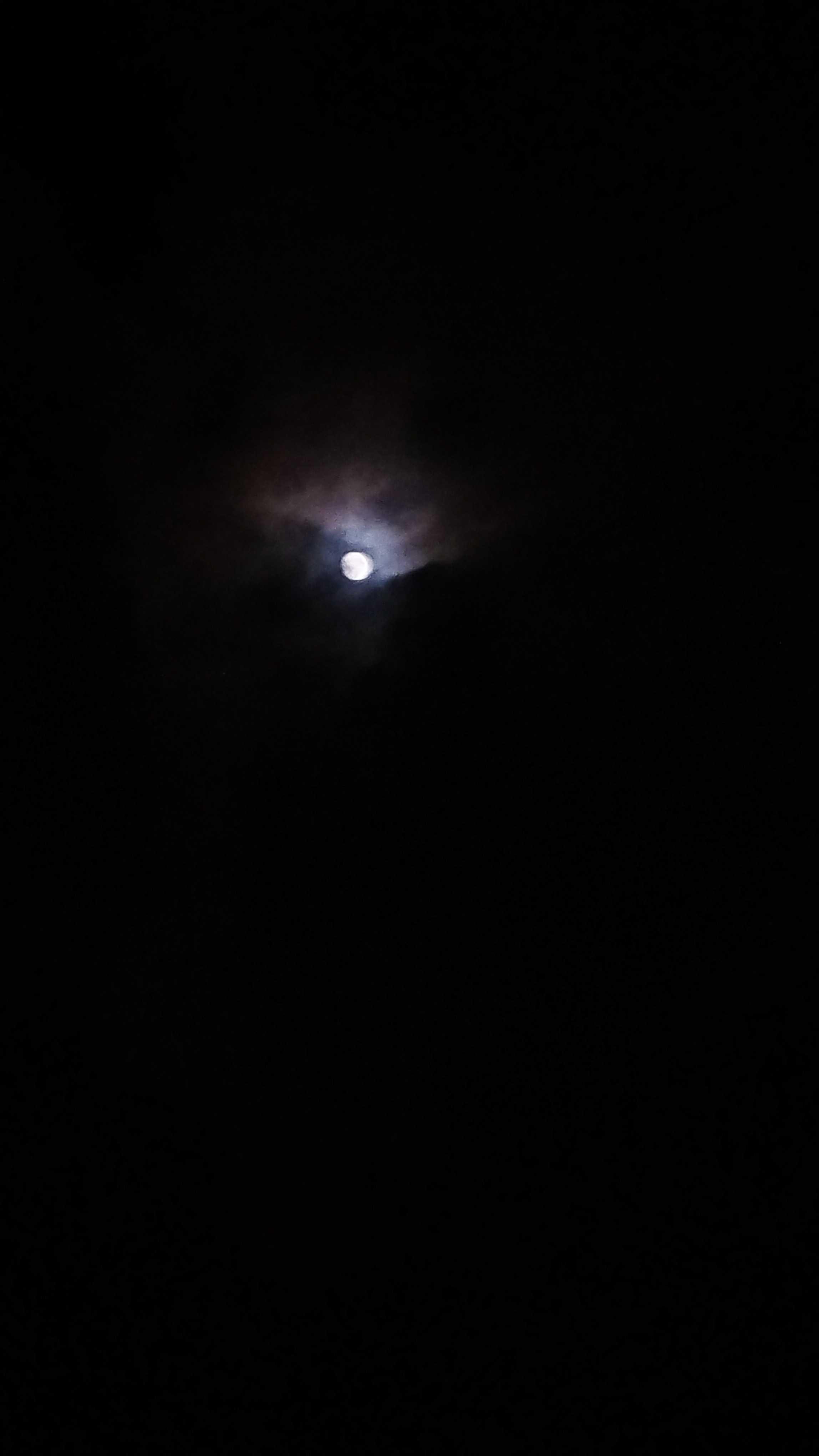 The Moon over BVI, Argentina — waning gibbous, Lunar Day 17
