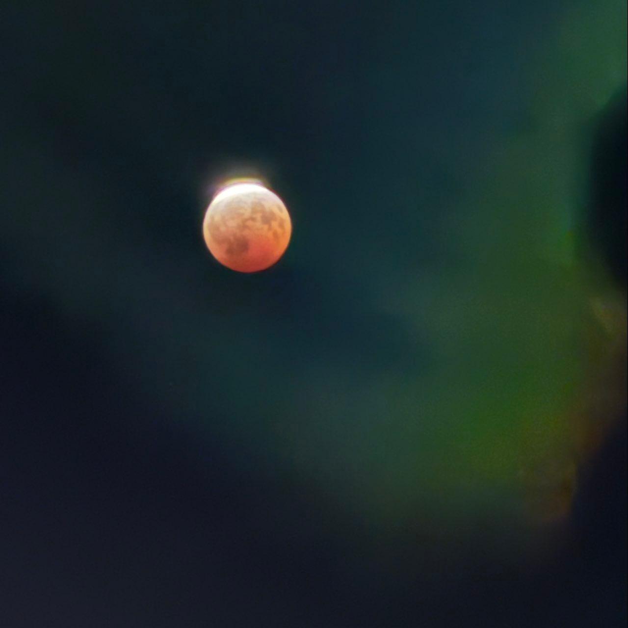 The Moon over Victoria, Canada — full moon, Lunar Day 16