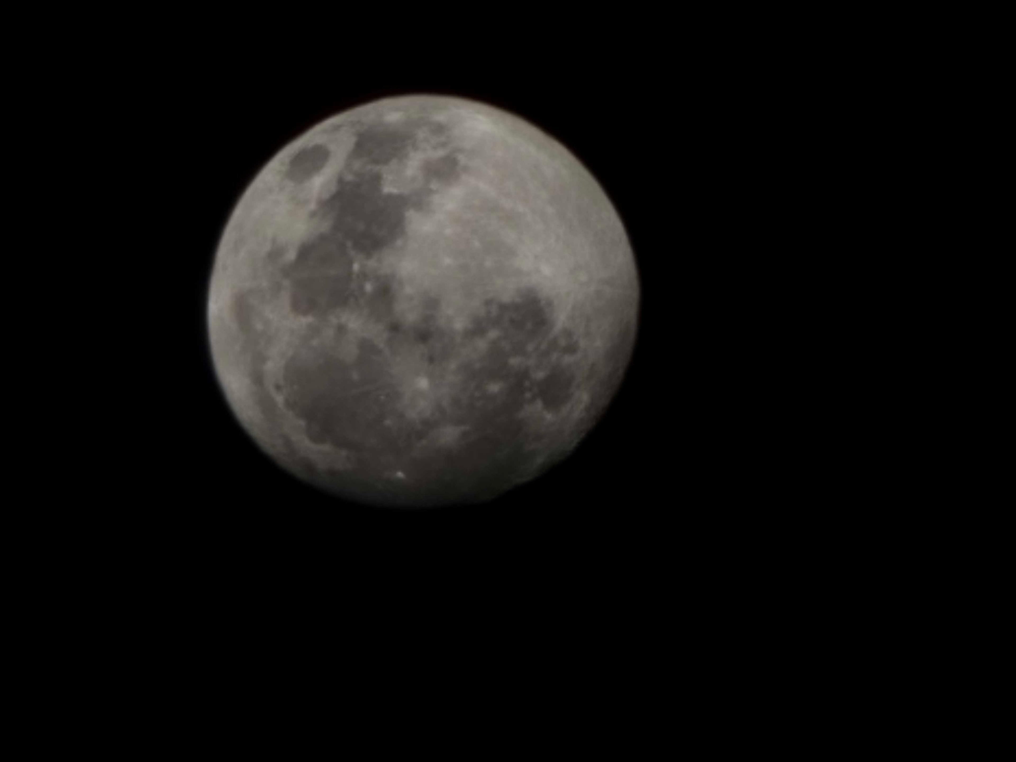 The Moon over Washington, United States — waxing gibbous, Lunar Day 14