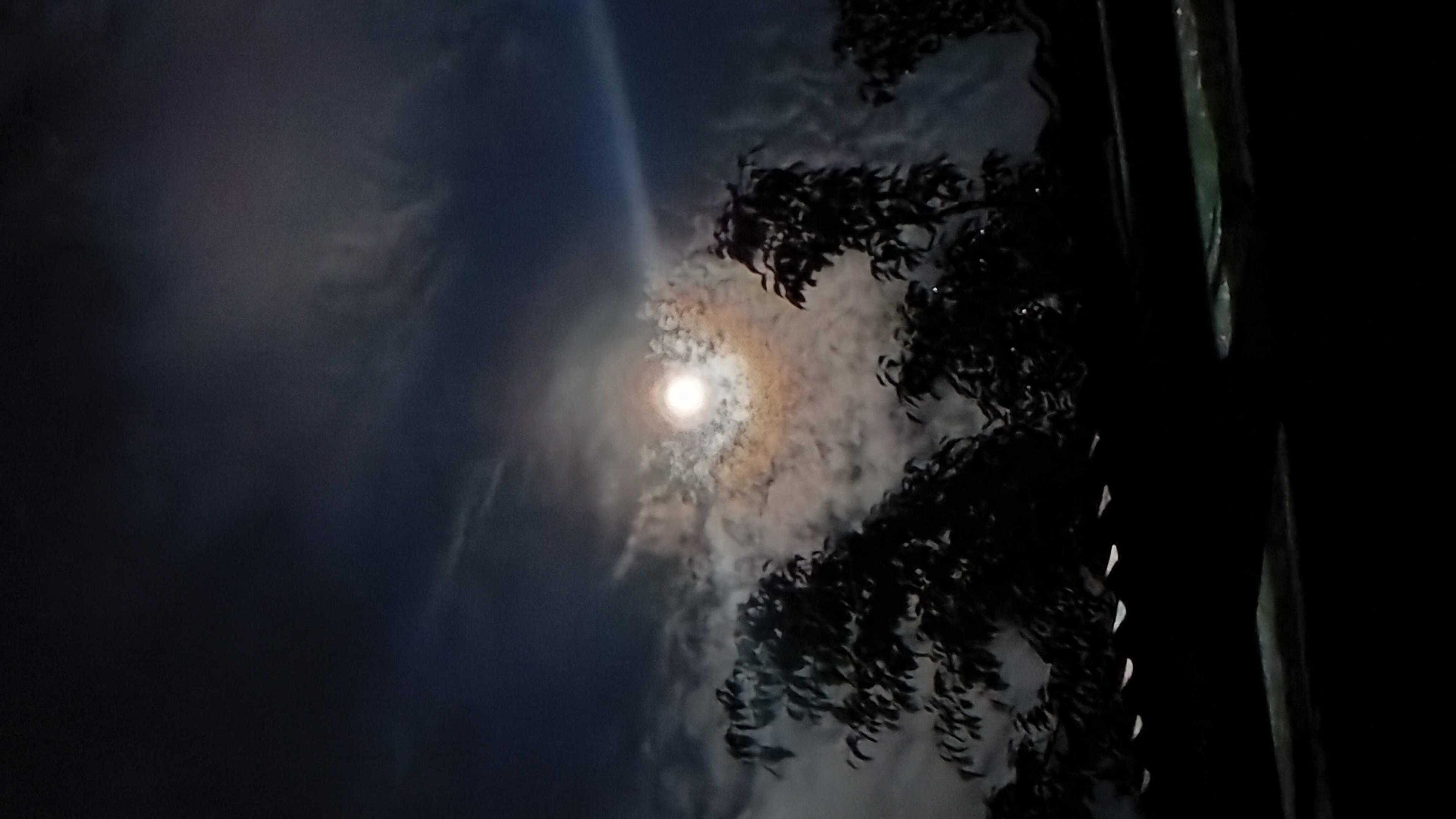 The Moon over Sigma, Philippines — waning gibbous, Lunar Day 20