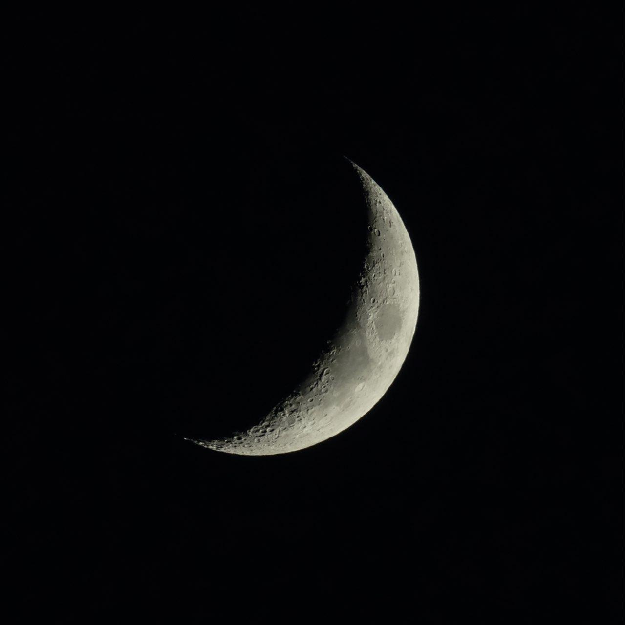 The Moon over Bochum, Deutschland — waxing crescent, Lunar Day 5