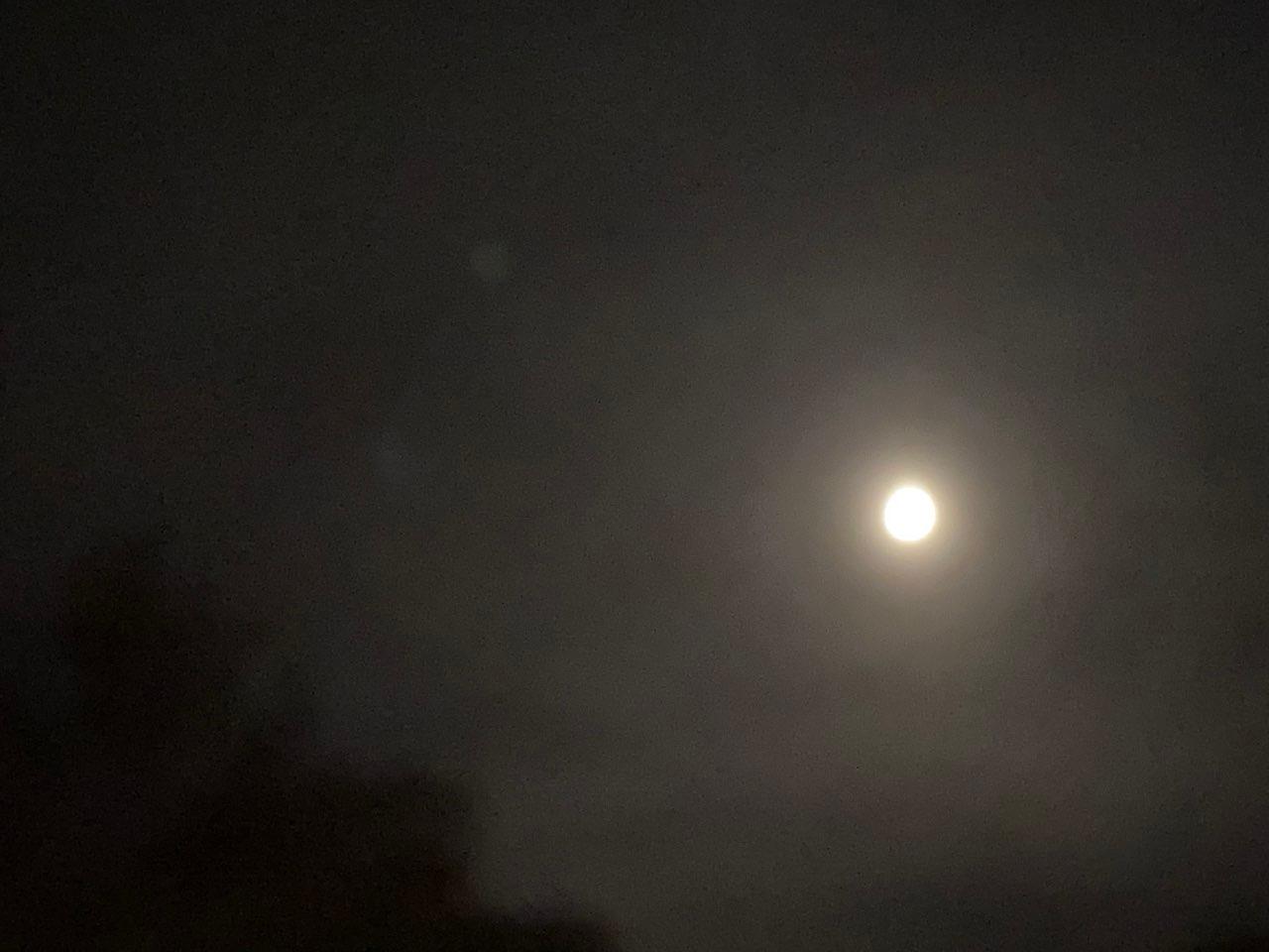 The Moon over Buchholz in der Nordheide, Deutschland — waxing gibbous, Lunar Day 10