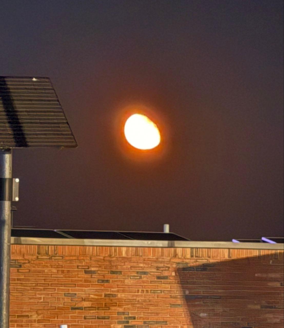 The Moon over Boston, United States — waning gibbous, Lunar Day 20