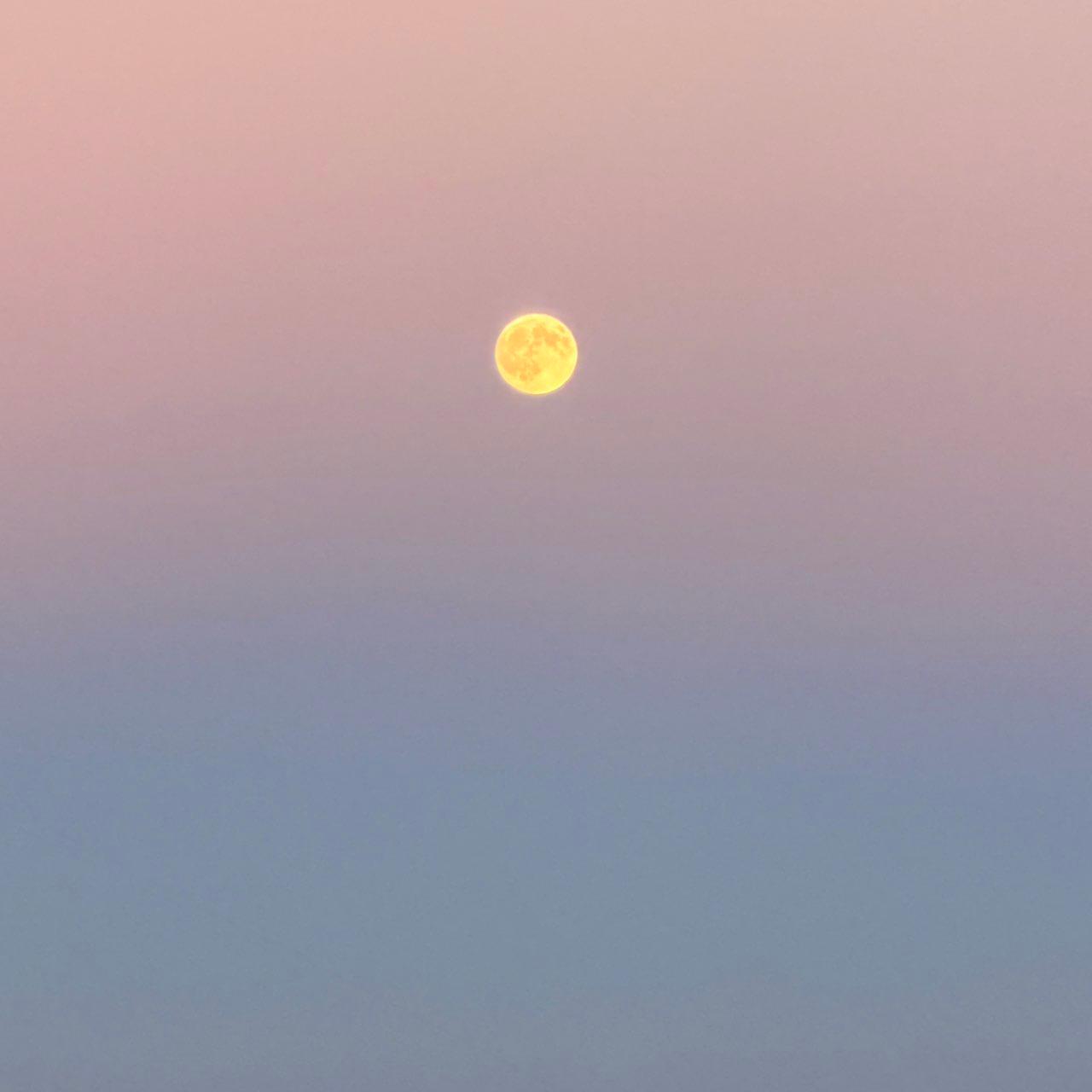 The Moon over L'Escala, España — full moon, Lunar Day 16