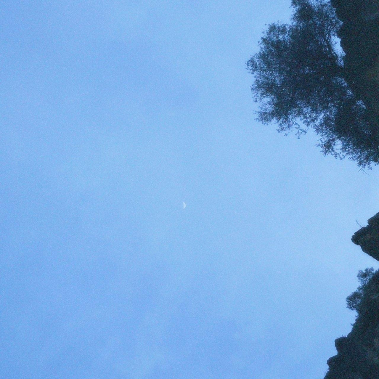 The Moon over Alcaucín, España — first quarter, Lunar Day 6