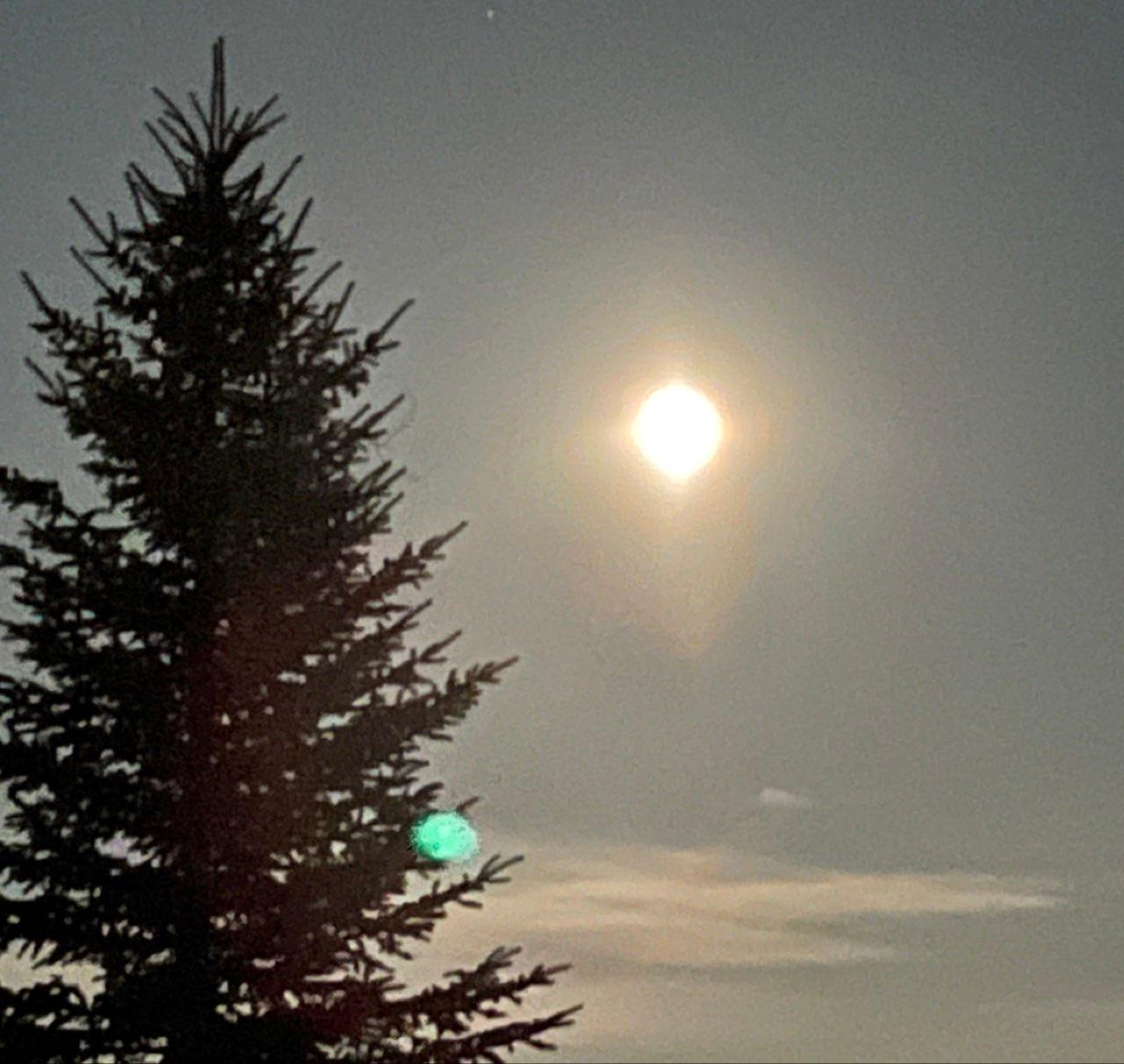 The Moon over Burglauer, Deutschland — full moon, Lunar Day 17