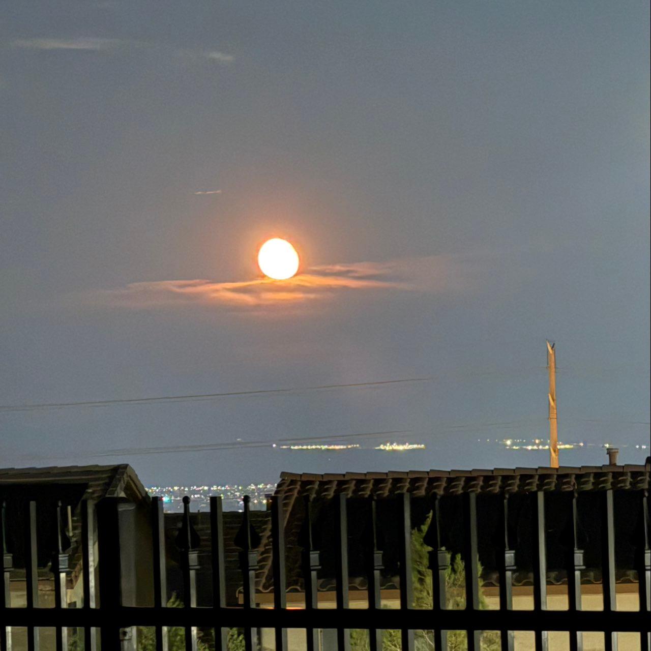 The Moon over Las Vegas, United States — waning gibbous, Lunar Day 19