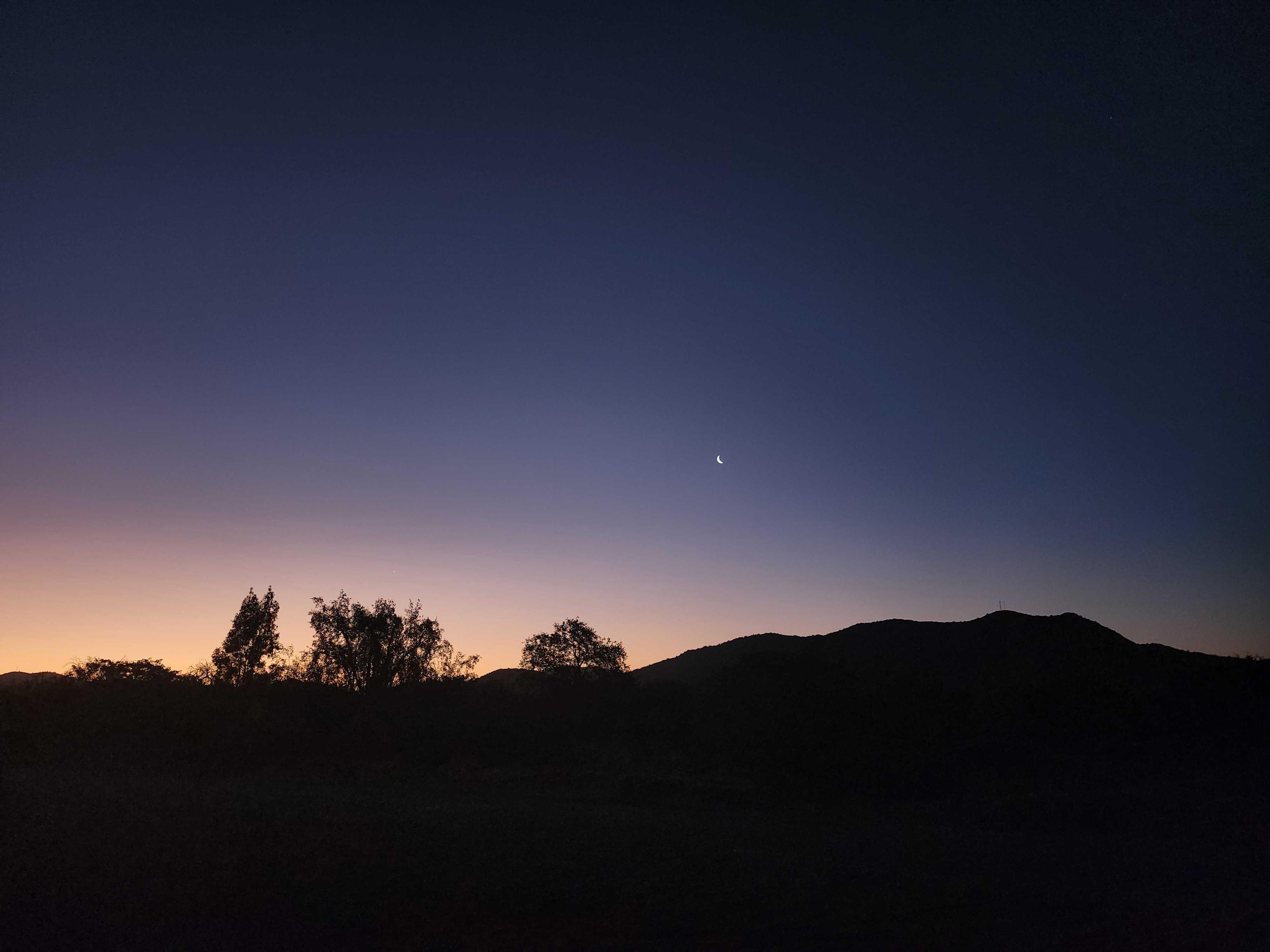 The Moon over La Cruz, Chile — waxing crescent, Lunar Day 5