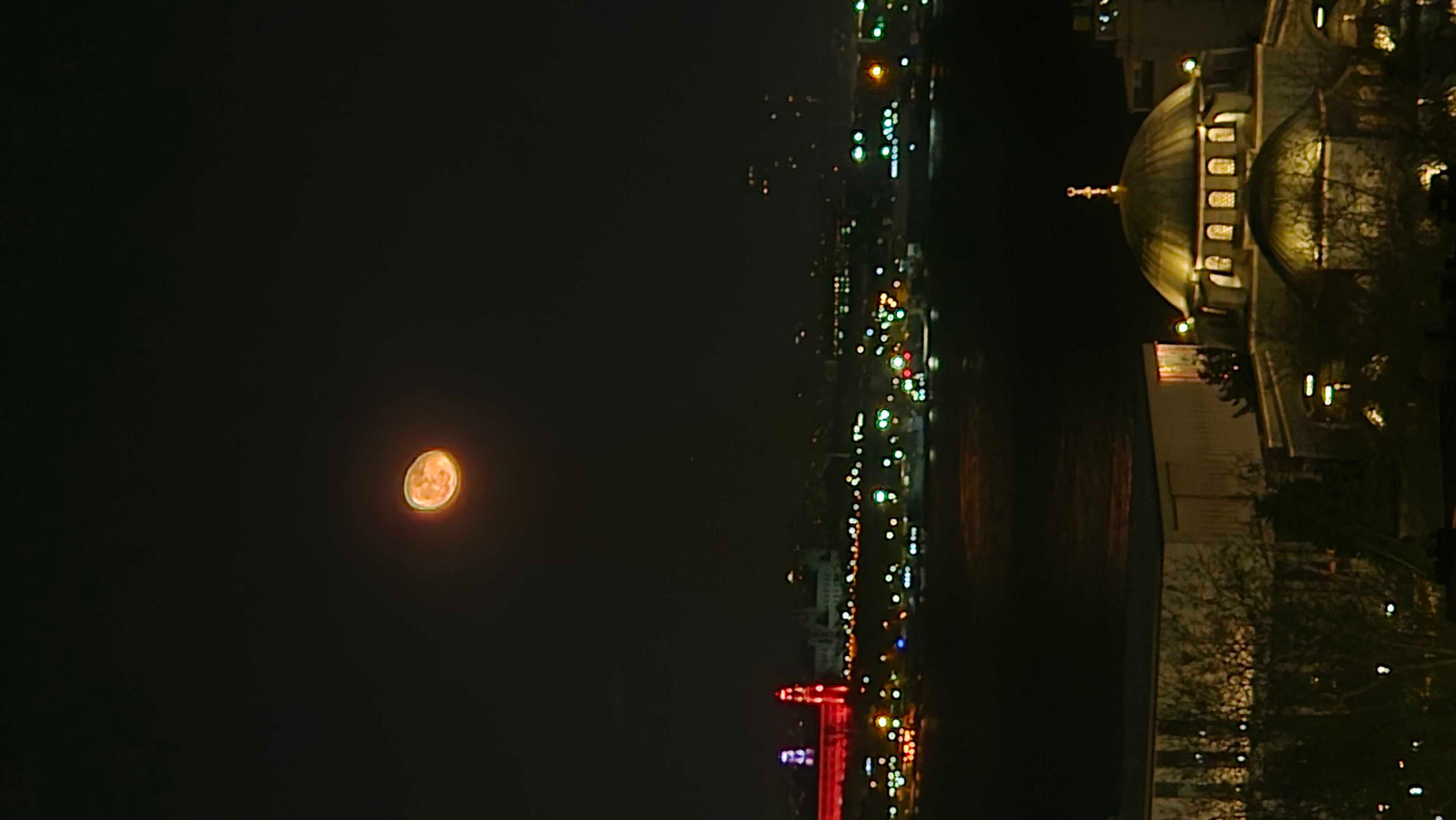 The Moon over Türkiye — waning gibbous, Lunar Day 19