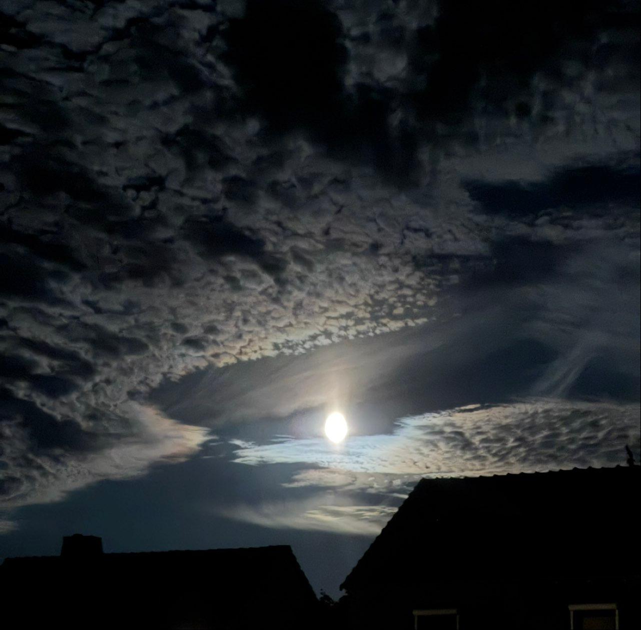 The Moon over Salzgitter, Deutschland — full moon, Lunar Day 15