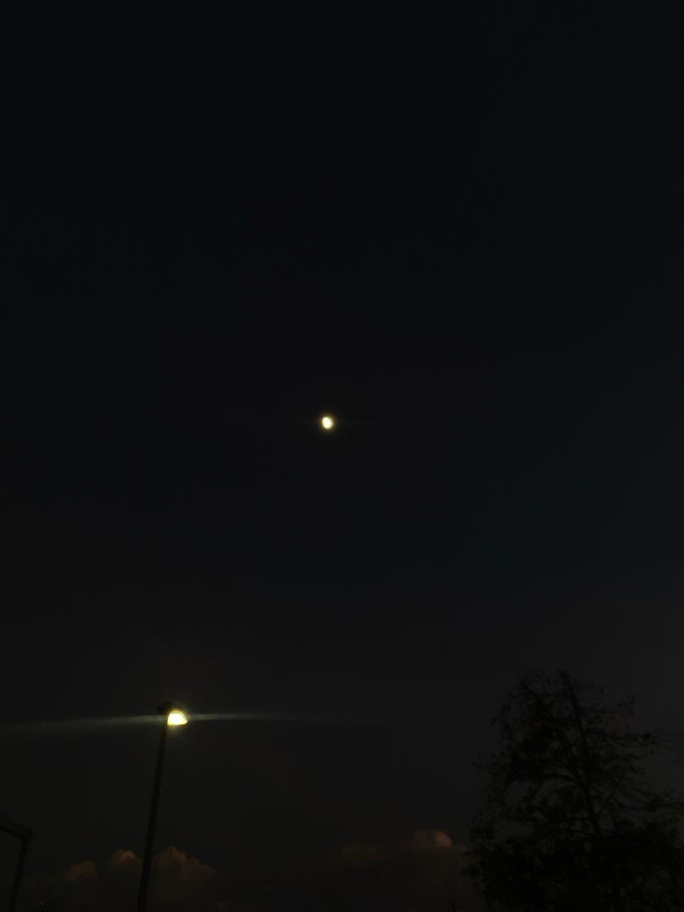 The Moon over Irapuato, México — waxing gibbous, Lunar Day 10