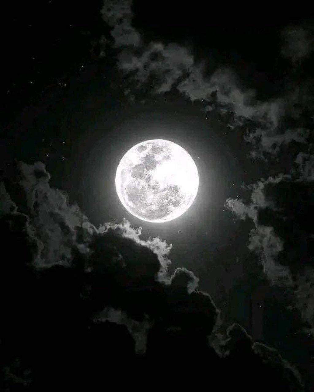 The Moon over Austin, Estados Unidos — last quarter, Lunar Day 22