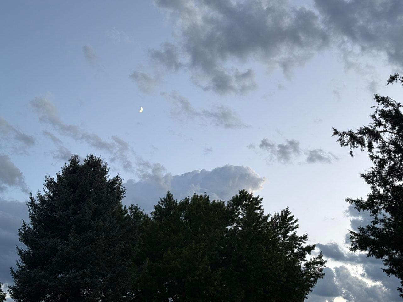 The Moon over Denver, United States — waxing crescent, Lunar Day 6