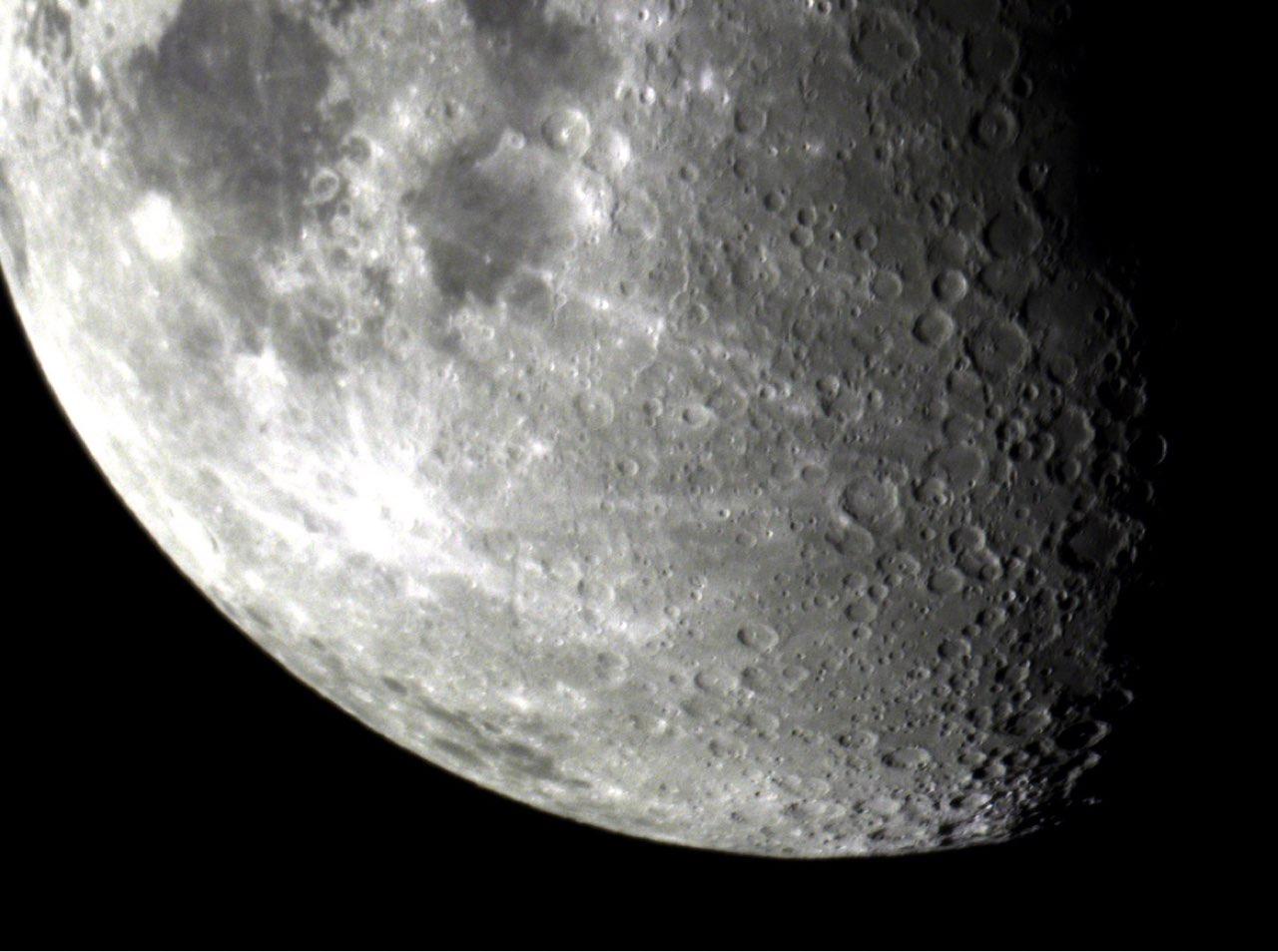 The Moon over Stollberg/Erzgebirge, Deutschland — first quarter, Lunar Day 8