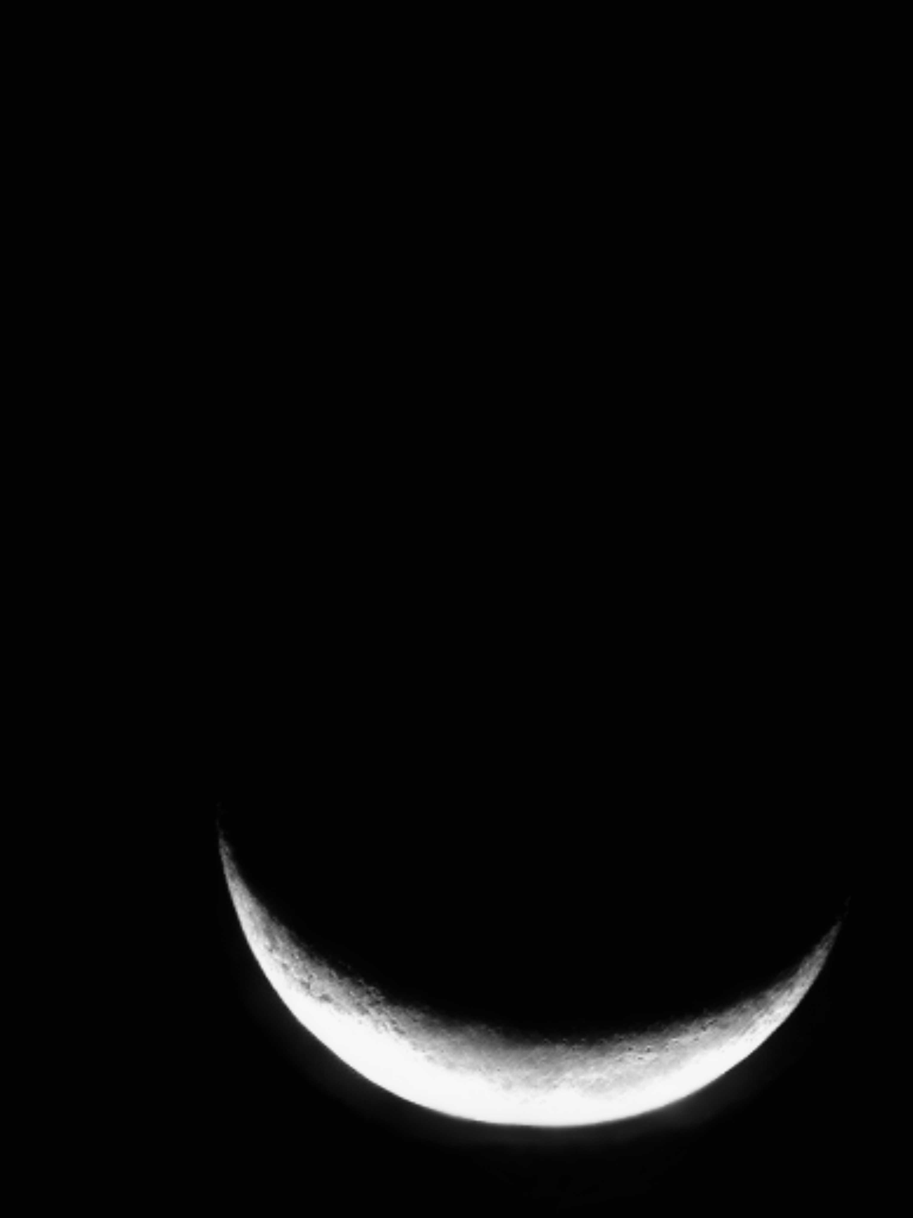 The Moon over Santa Clara de Valladares, México — waxing crescent, Lunar Day 5
