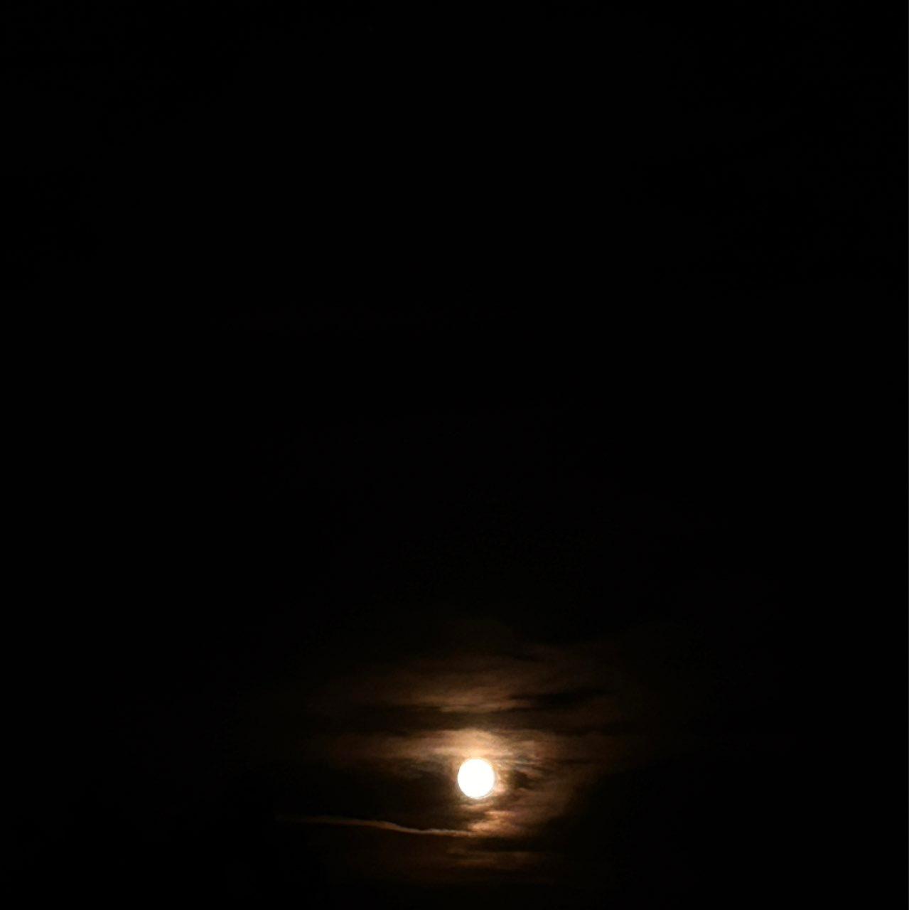 The Moon over Rednitzhembach, Deutschland — full moon, Lunar Day 16