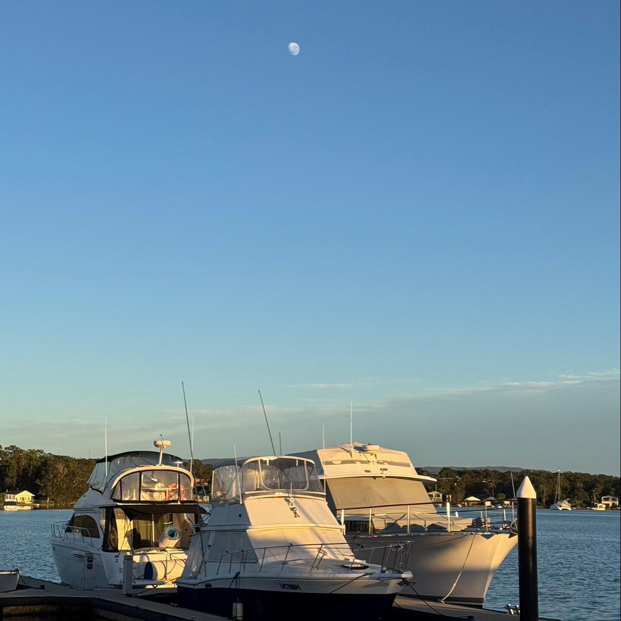 The Moon over Lake Macquarie, Australia — waning gibbous, Lunar Day 19