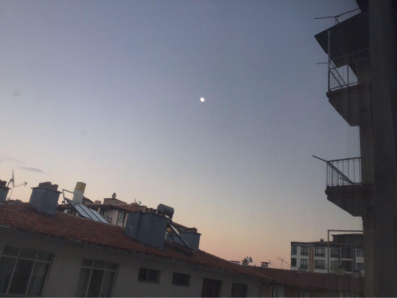 The Moon over Afyonkarahisar Merkez, Türkiye — waxing gibbous, Lunar Day 12