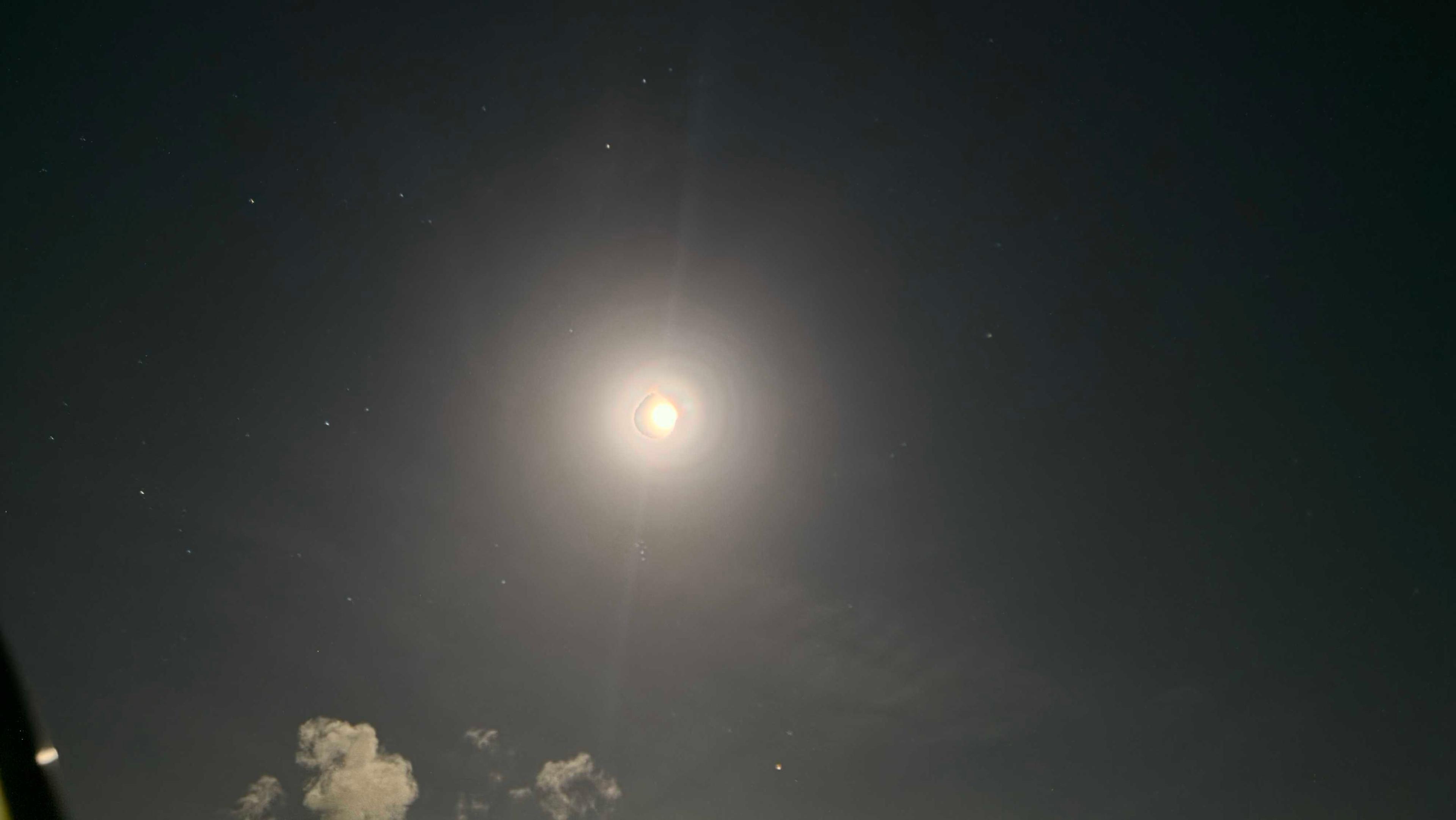 The Moon over Machananao East, Guam — full moon, Lunar Day 18