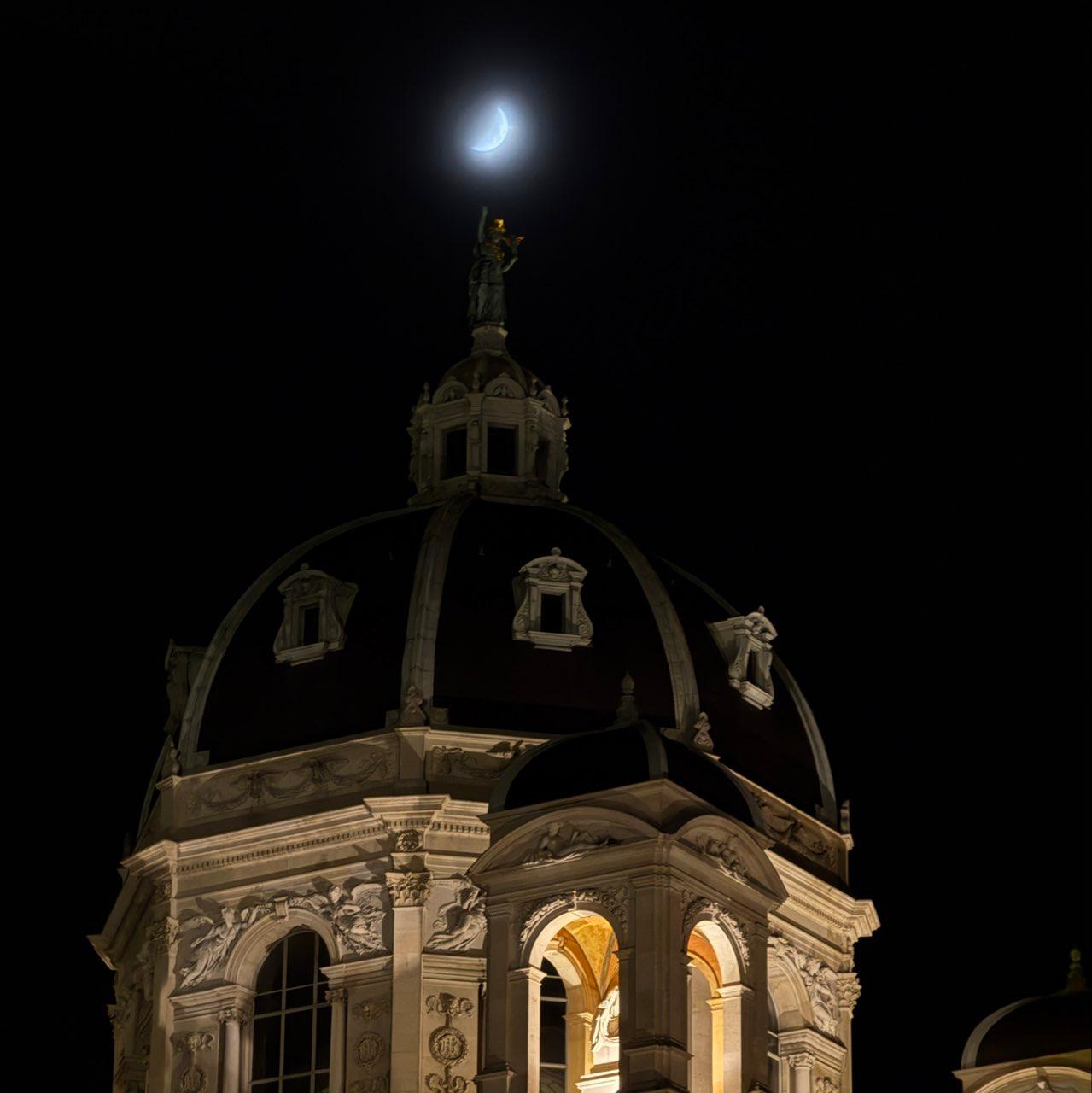 The Moon over Wien, Österreich — first quarter, Lunar Day 8