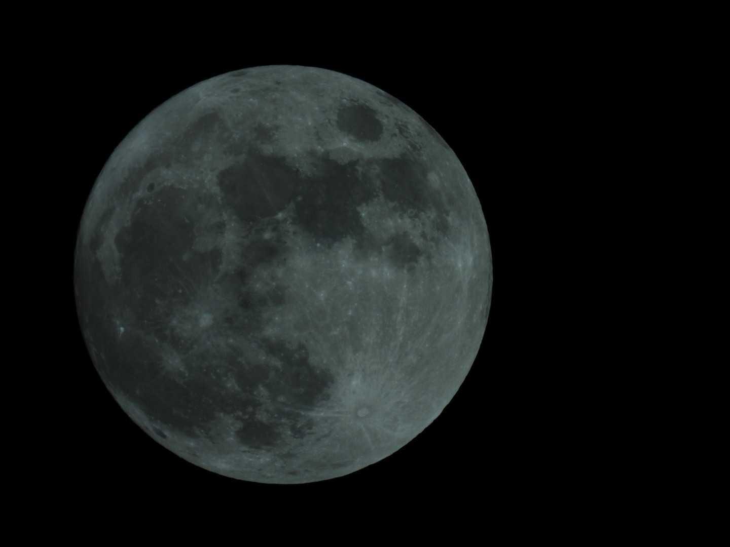 The Moon over Warszawa, Poland — full moon, Lunar Day 15