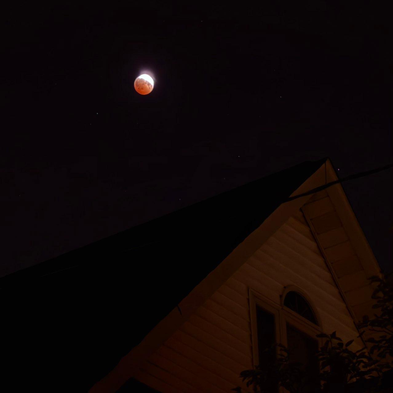 The Moon over Ottawa, Canada — full moon, Lunar Day 16
