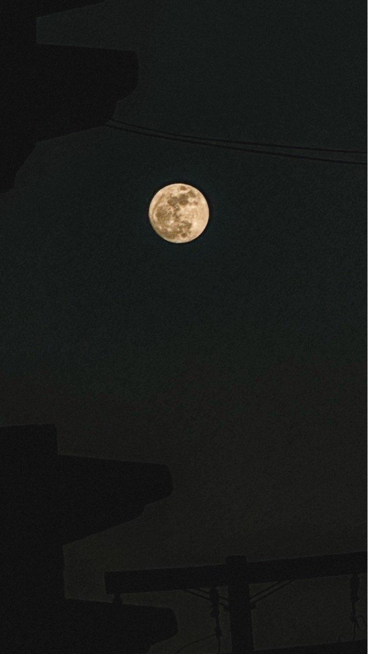 The Moon over Bogotá, Colombia — full moon, Lunar Day 15