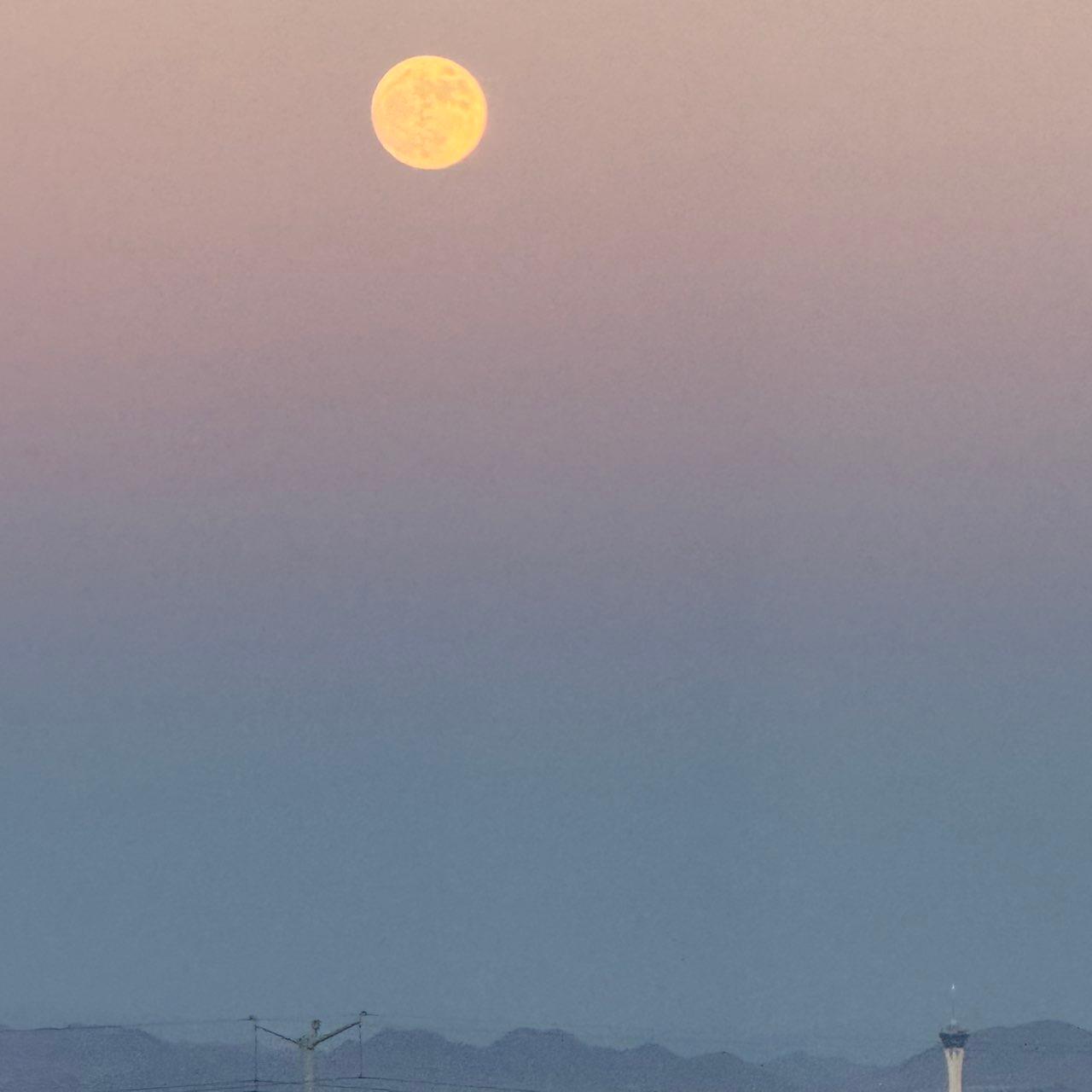 The Moon over Las Vegas, United States — full moon, Lunar Day 15