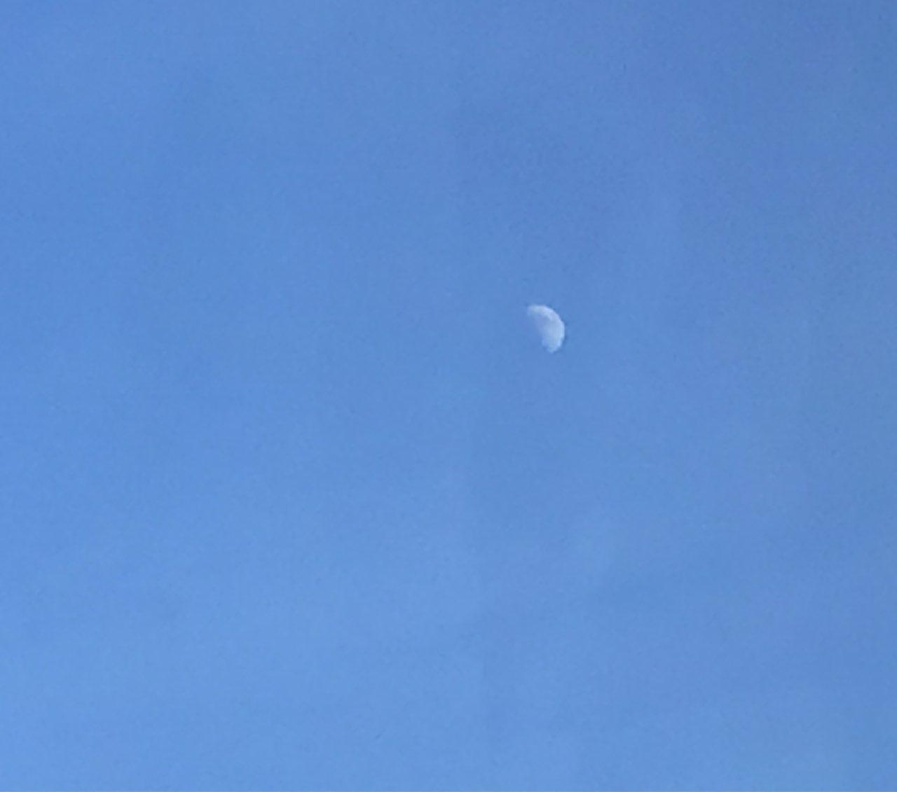 The Moon over Afyonkarahisar Merkez, Türkiye — first quarter, Lunar Day 9